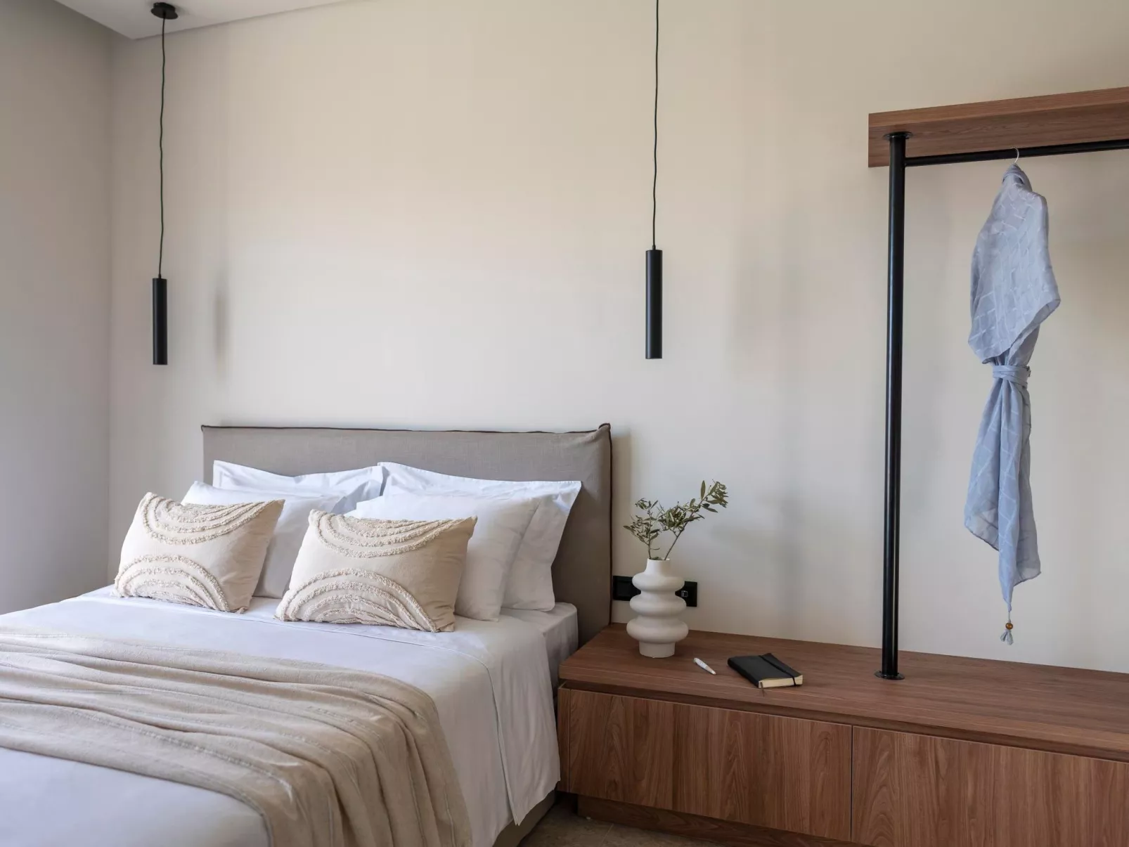 Massari-Hügel - Rocamar-Dedans