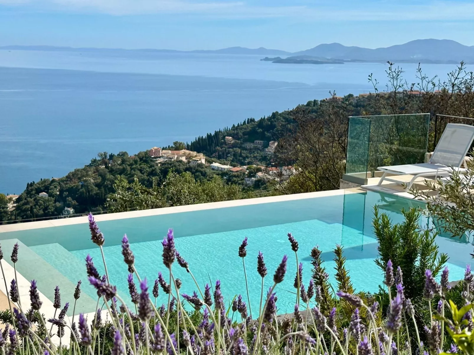 Prächtige Villa in spektakulärer Lage-Dedans