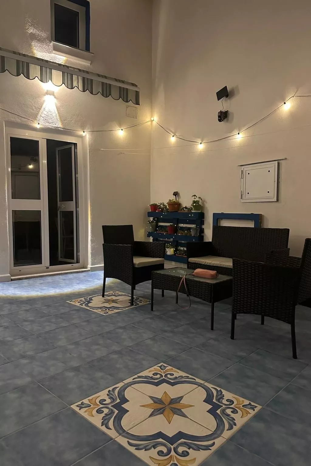 Forio GG mit privatem Garten-Dedans