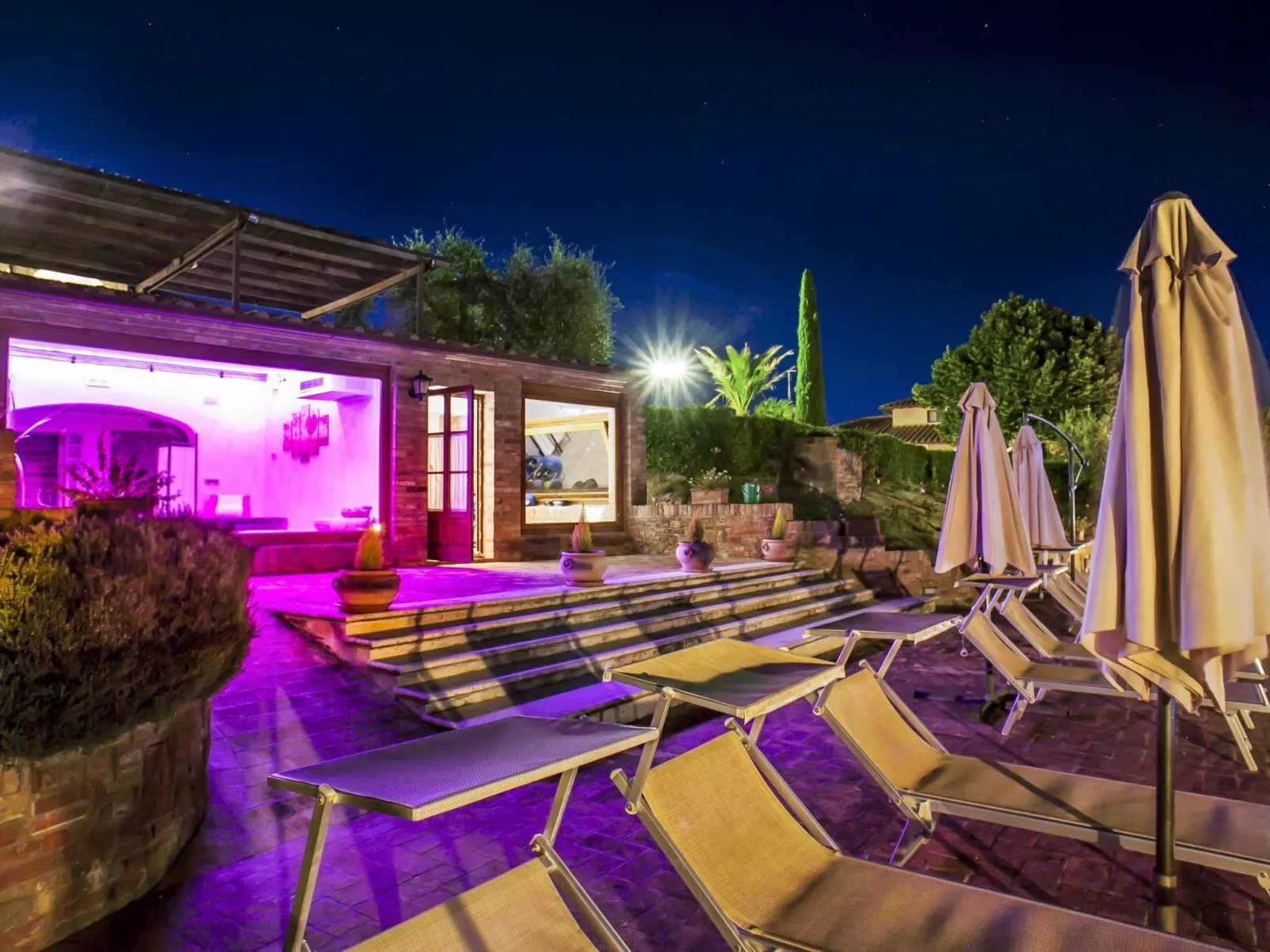 Sanguineto' Wohnung mit Schwimmbad-Image-tags.info