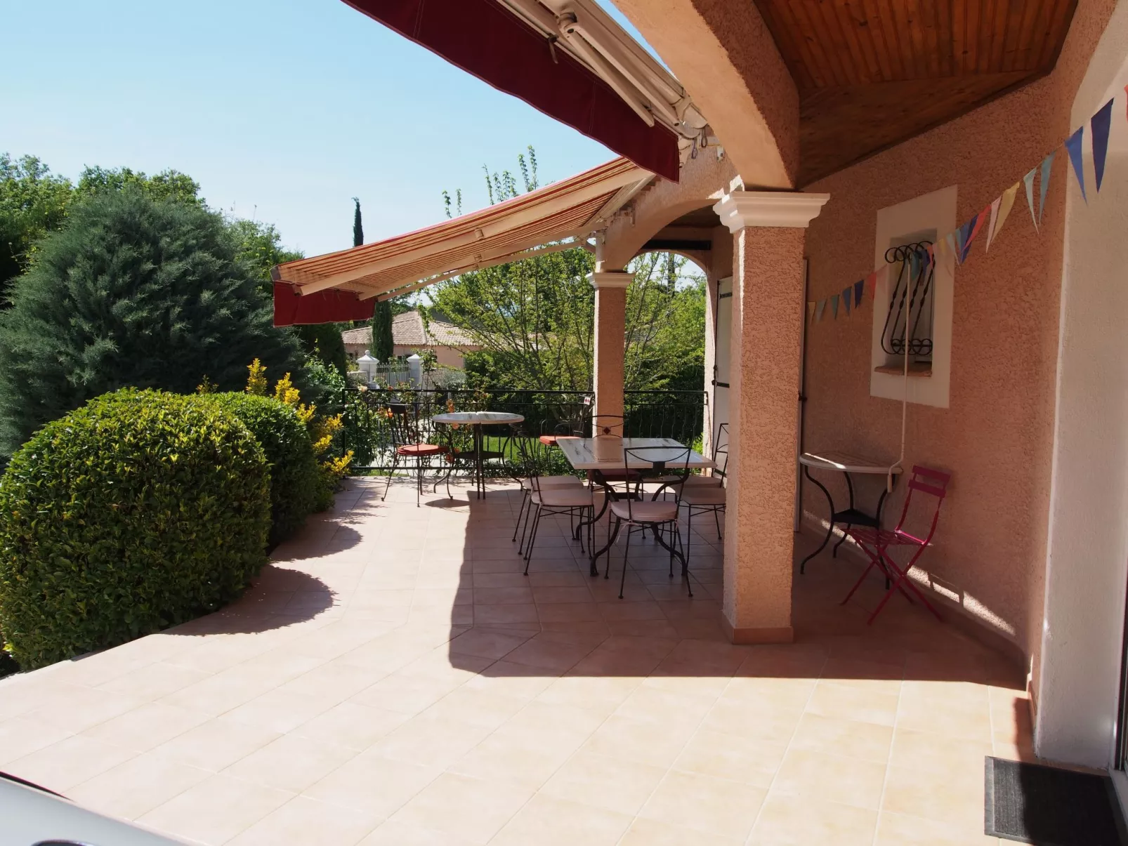 Urlaub im Süden zwischen Meer und Bergen-Dehors