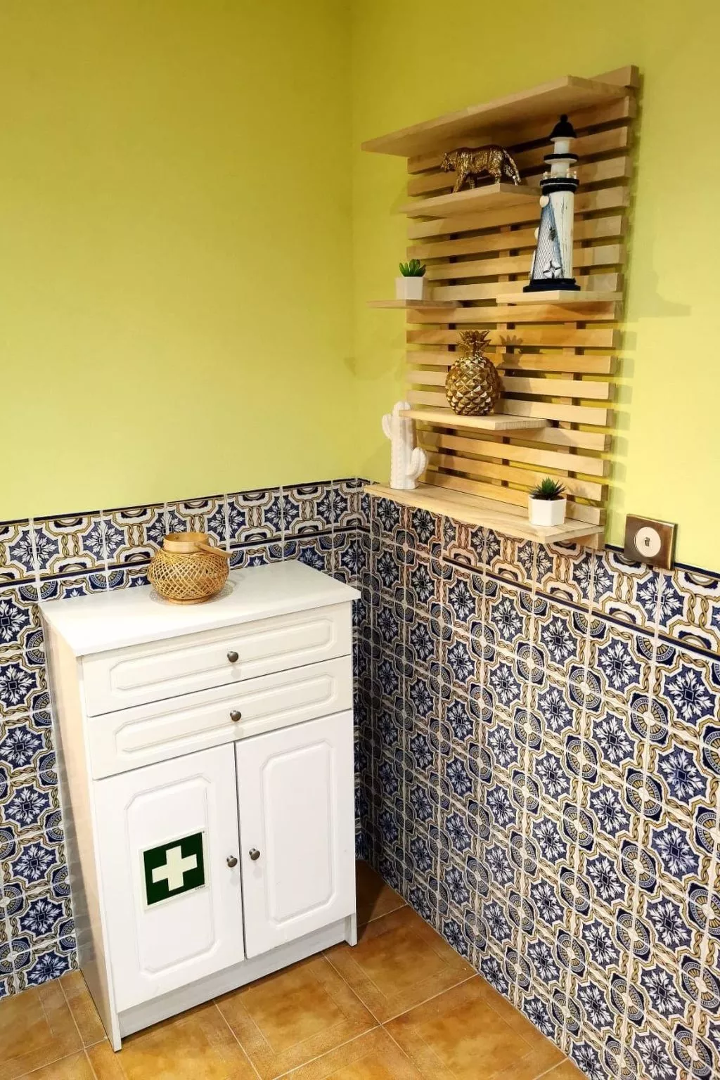 Das Haus Bairrada mit freier Garage-Drinnen