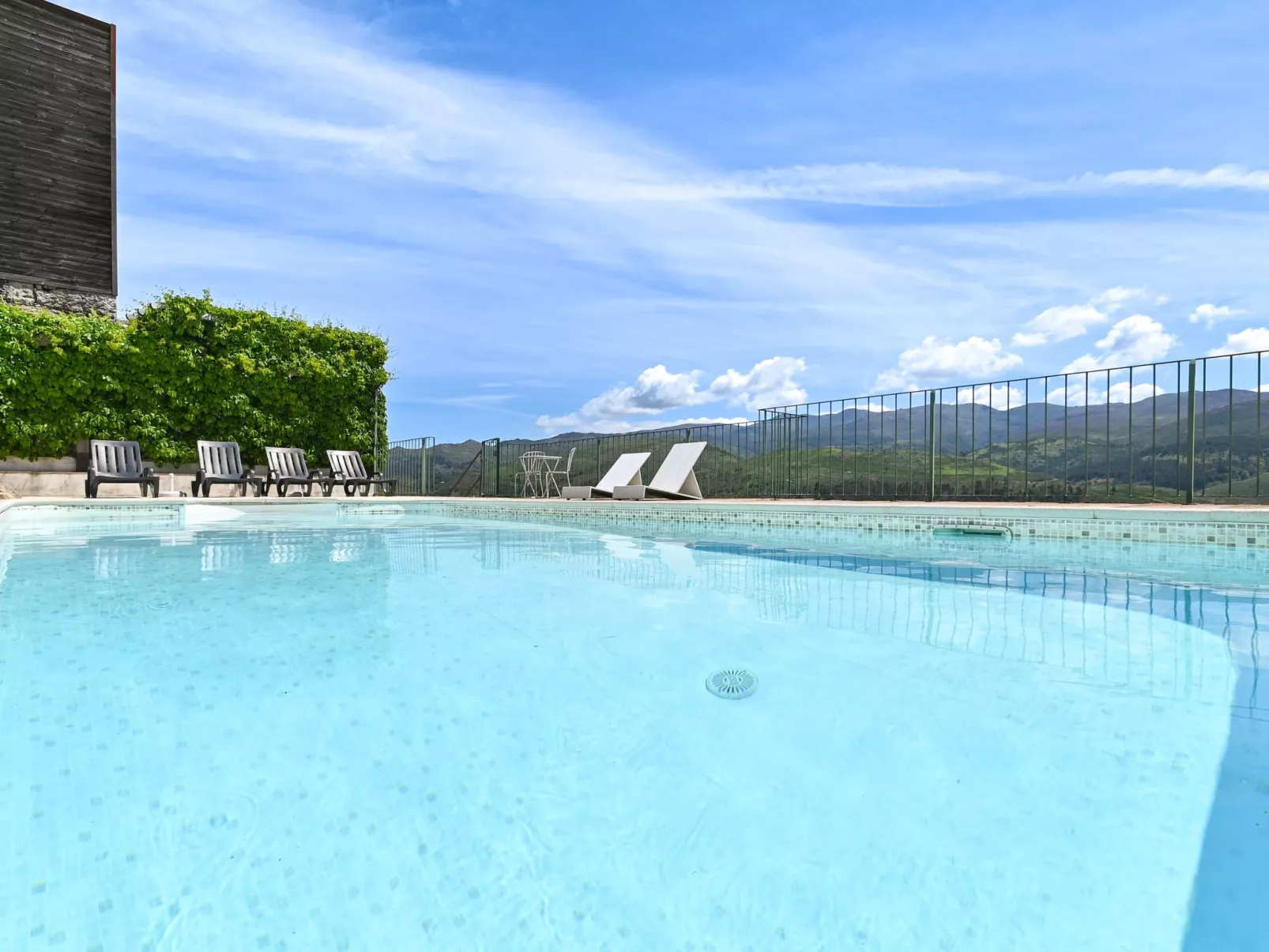 Casas das Olas 2 - Großartige Aussicht, 2 Pools, idealer Ort zum Entspannen und-Outside