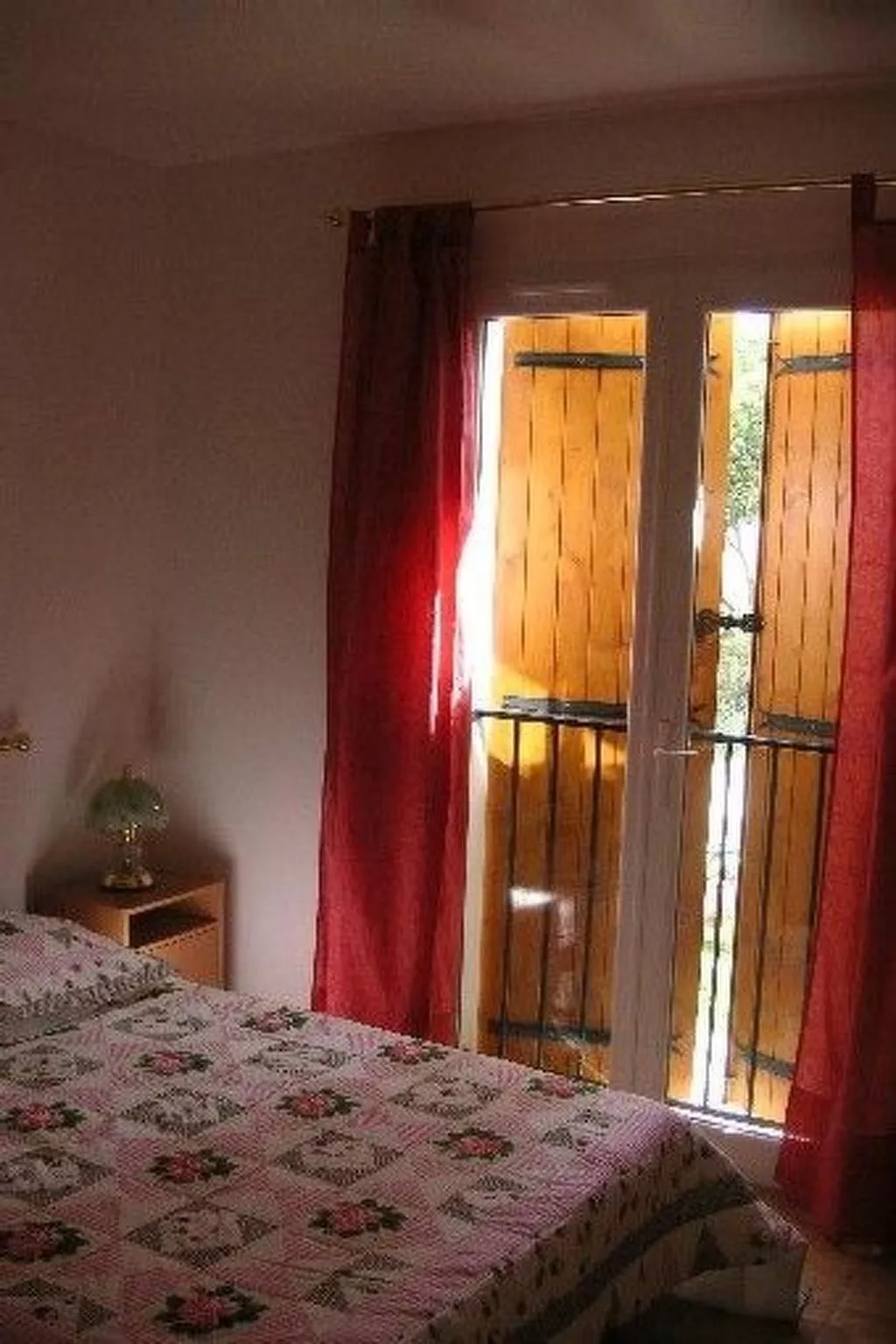 Mit Pool am Fuße des Mt Ventoux-Image-tags.info