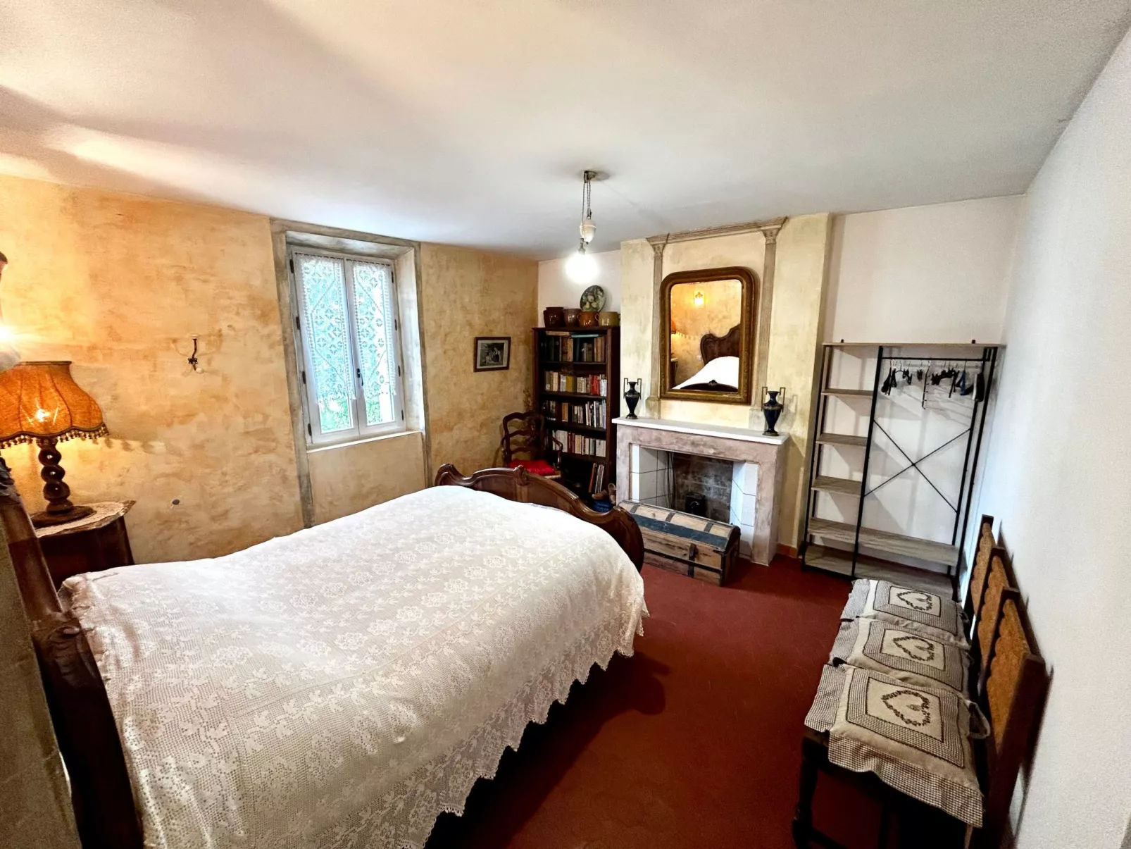 "Samson" mit Kamin-Dedans