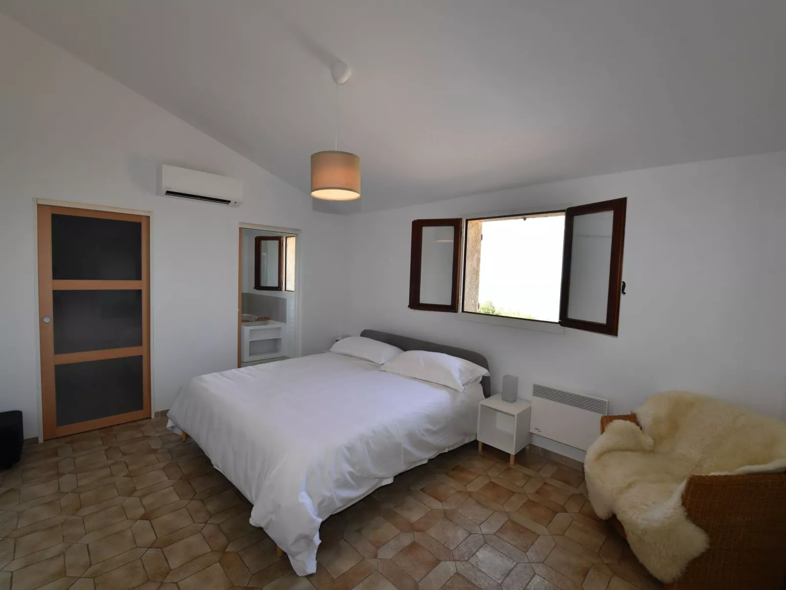 Villa 'Haute Vue', mit toller Aussicht, WiFi und AC-Inside