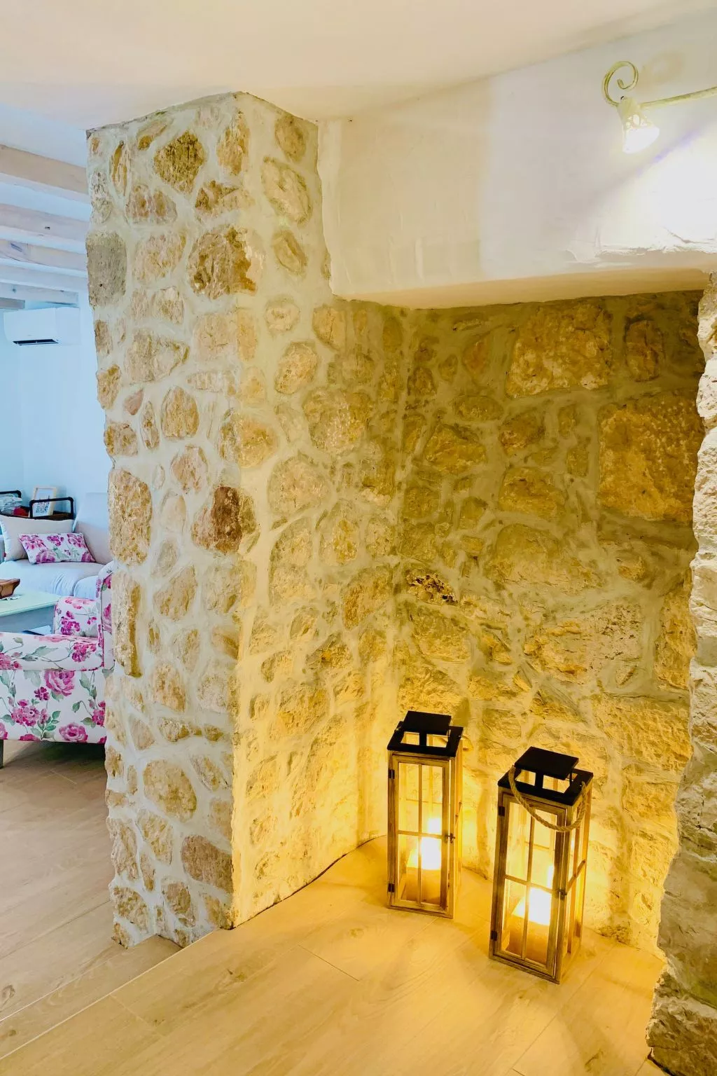 Casa di Nika - charmante Steinvilla mit beheiztem Pool-Inside