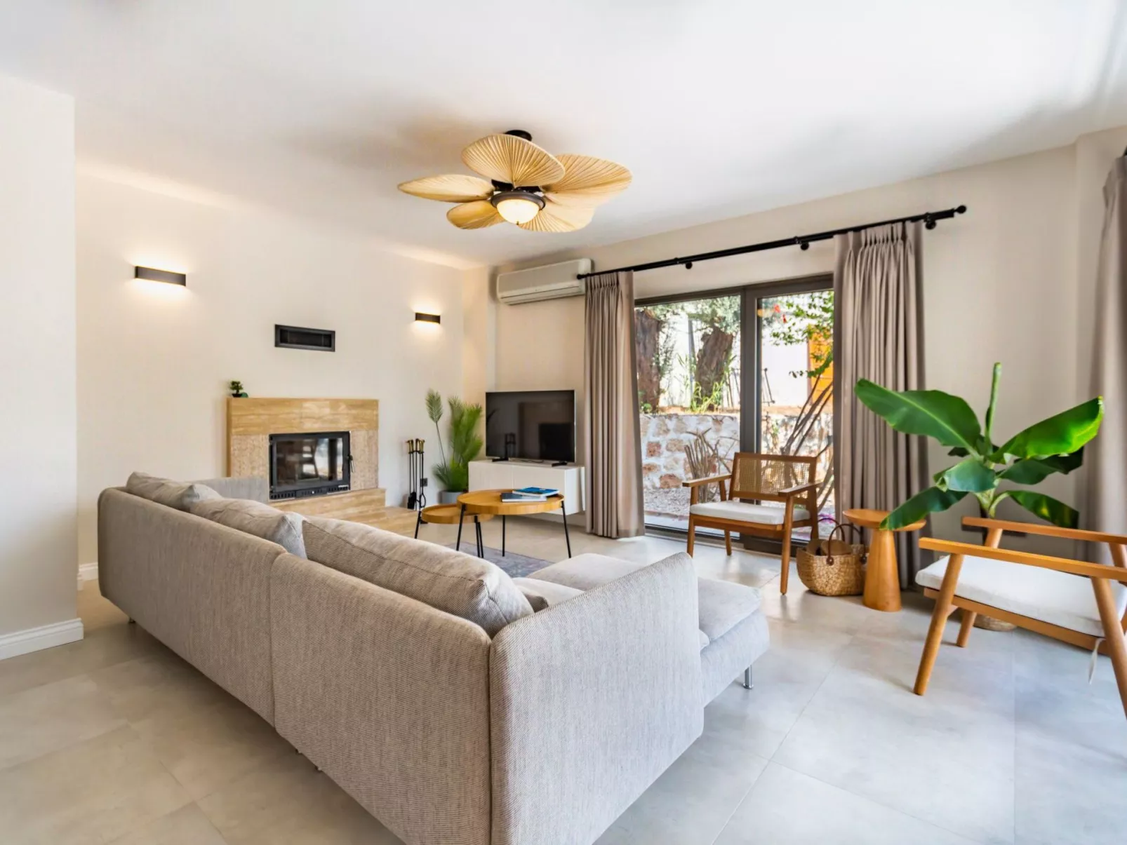 Moderne Villa "Verde Kalkan" mit großem Garte-Dedans