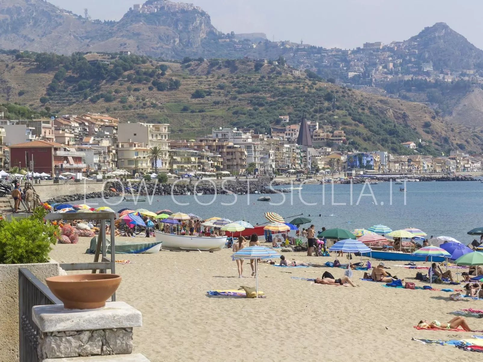 Tysandros in Giardini Naxos-Dedans