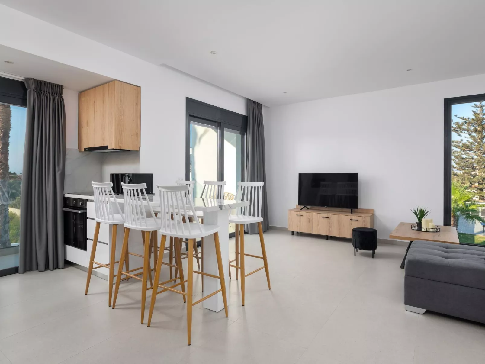 Davlakos Wohnung Rea 1-Dedans