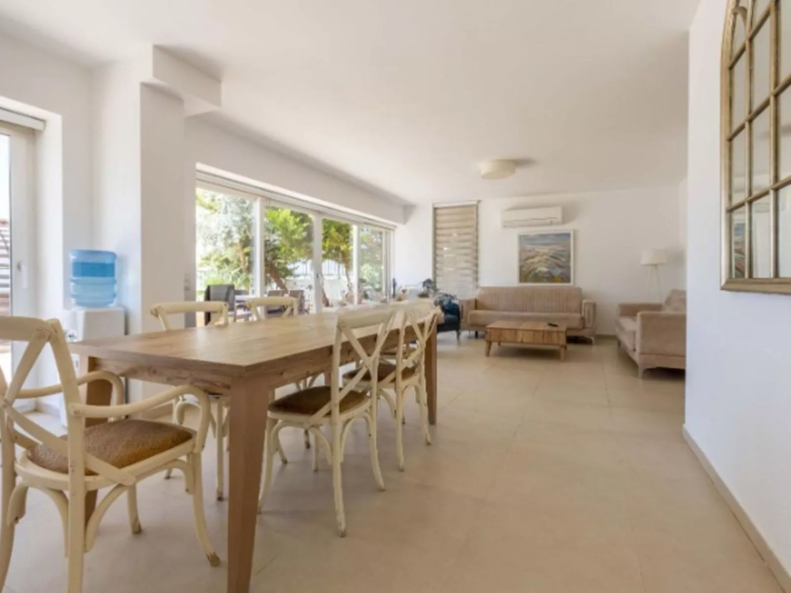 Moderne Villa mit tollem Ausblick-Inside