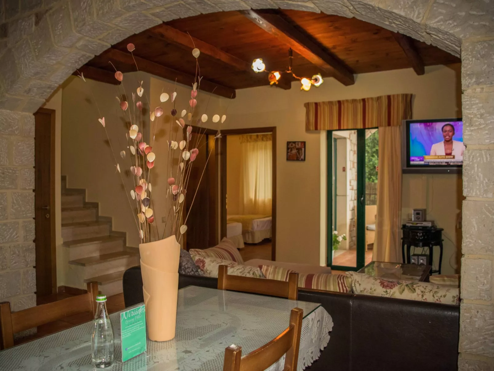 Niriides Villas_ Thetis_ 3-Schlafzimmer privater Pool-Inside