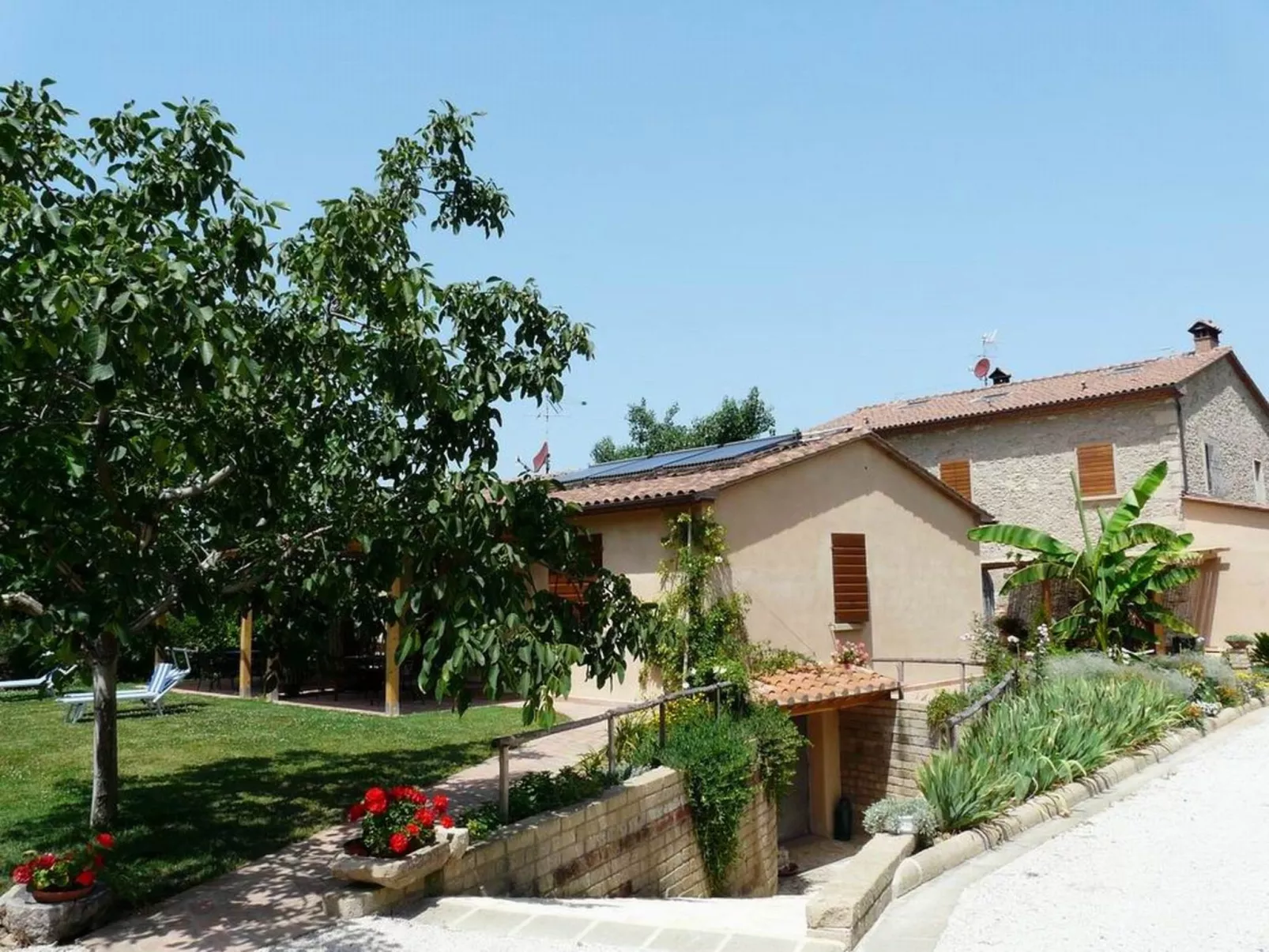 Melo Glicine' Wohnung mit Gemeinschaftspool-Image-tags.info