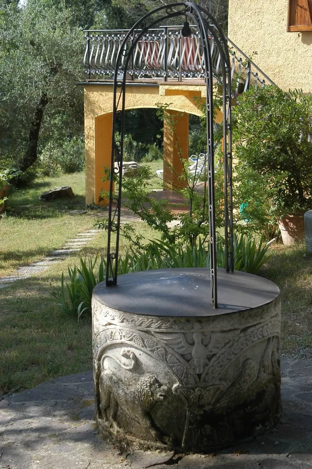 Rosa Wohnung mit Panoramablick-Draußen