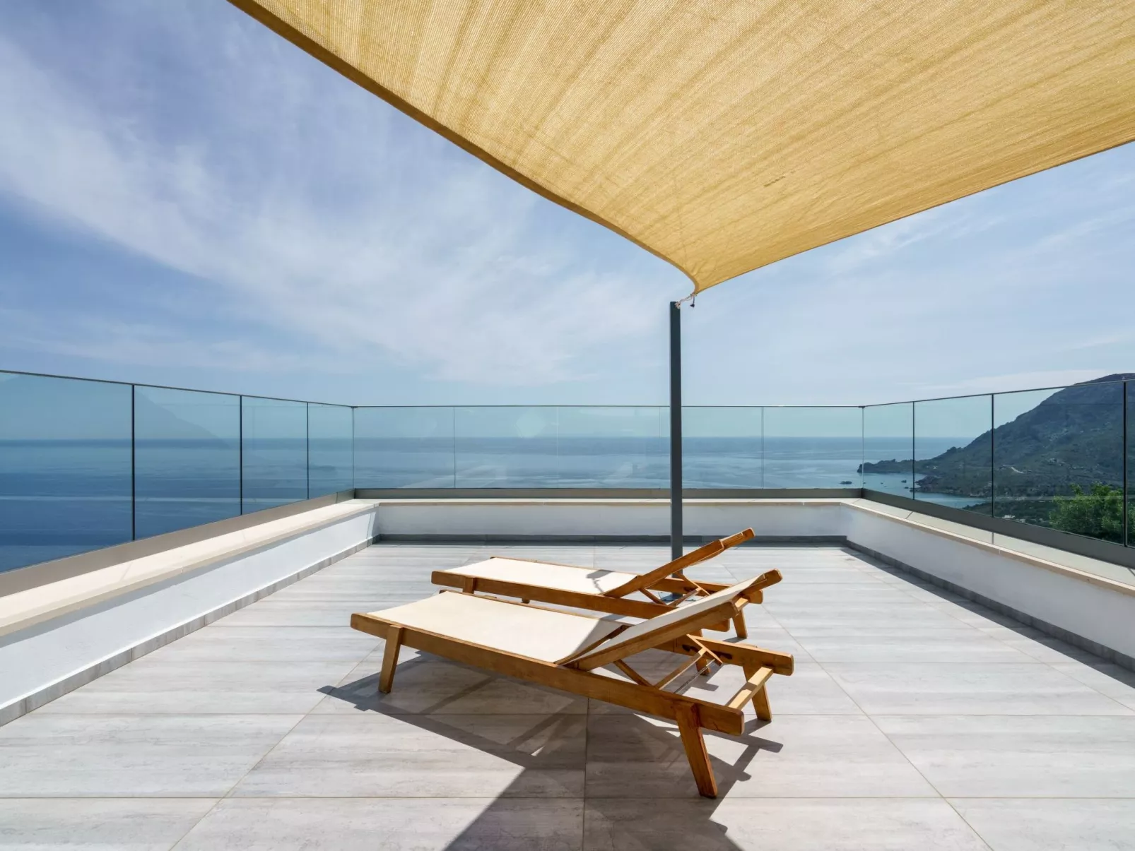 "Minoiko" mit Balkon-Draußen