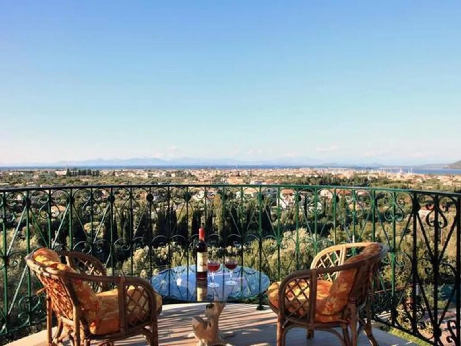 "Alea Resort" mit eigenem Pool-Image-tags.info