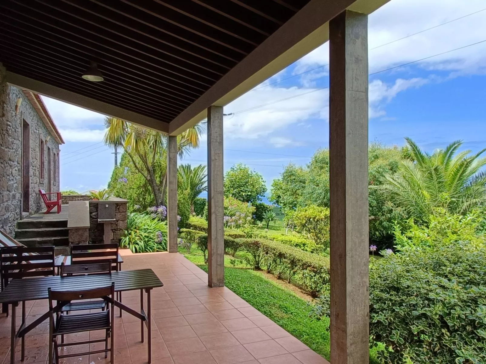 Casa da Fonte - Historisches Steinhaus auf den Azoren-Draußen