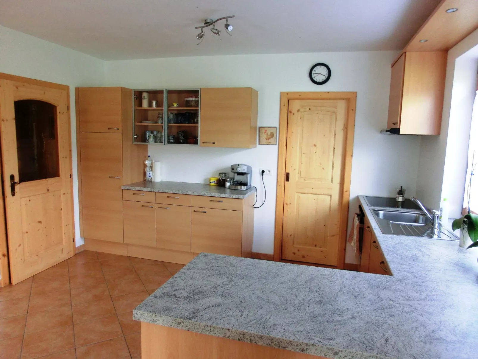 Mit Terrasse auf einem Bauernhof-Drinnen