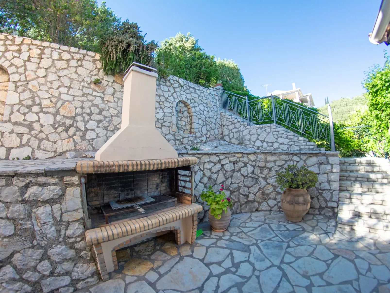 Villa Sotiris mit Pool und herrlichem Meerblick-Inside