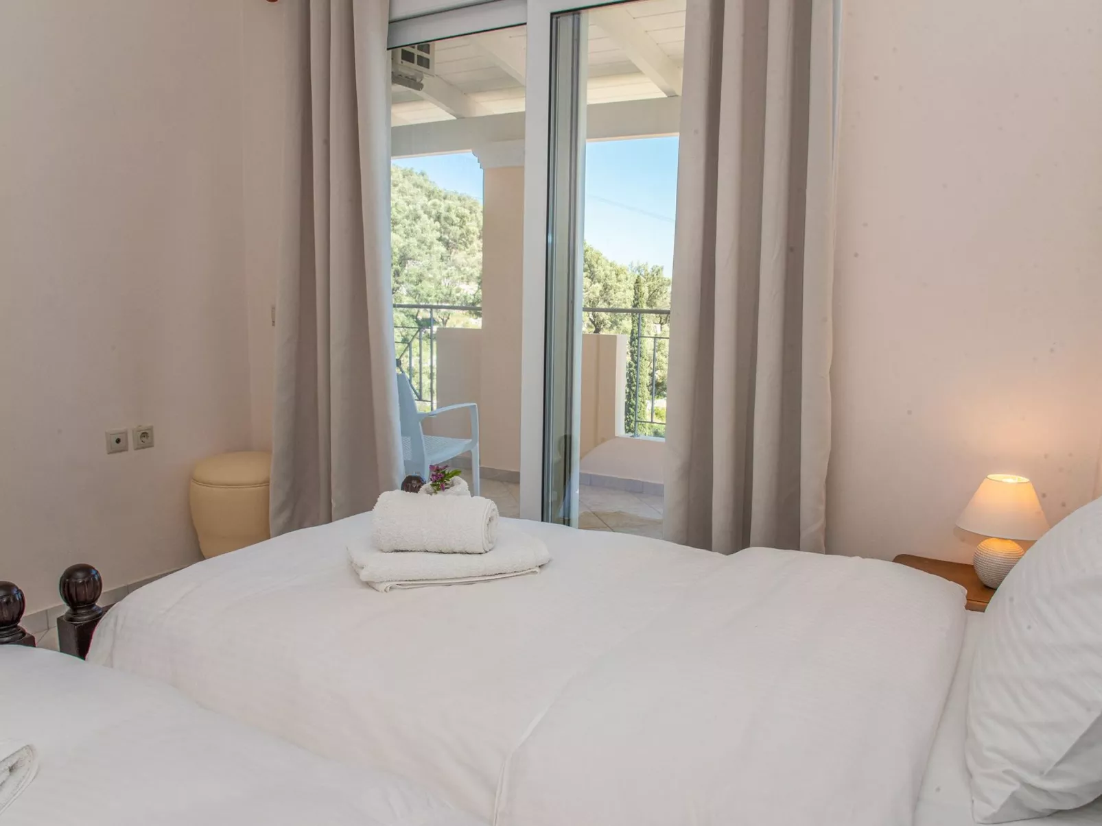 Villa Anthula mit Pool und herrlichem Meerblick-Inside