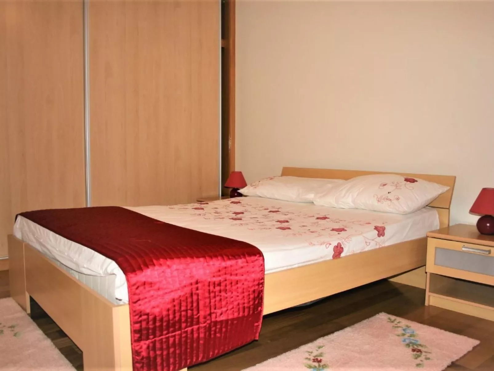 "Silva Sol" mit Blick auf das Wasser-Dedans