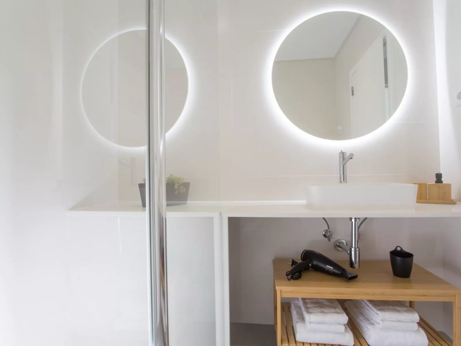 "BJ Apartment Funchal III"-Image-tags.info