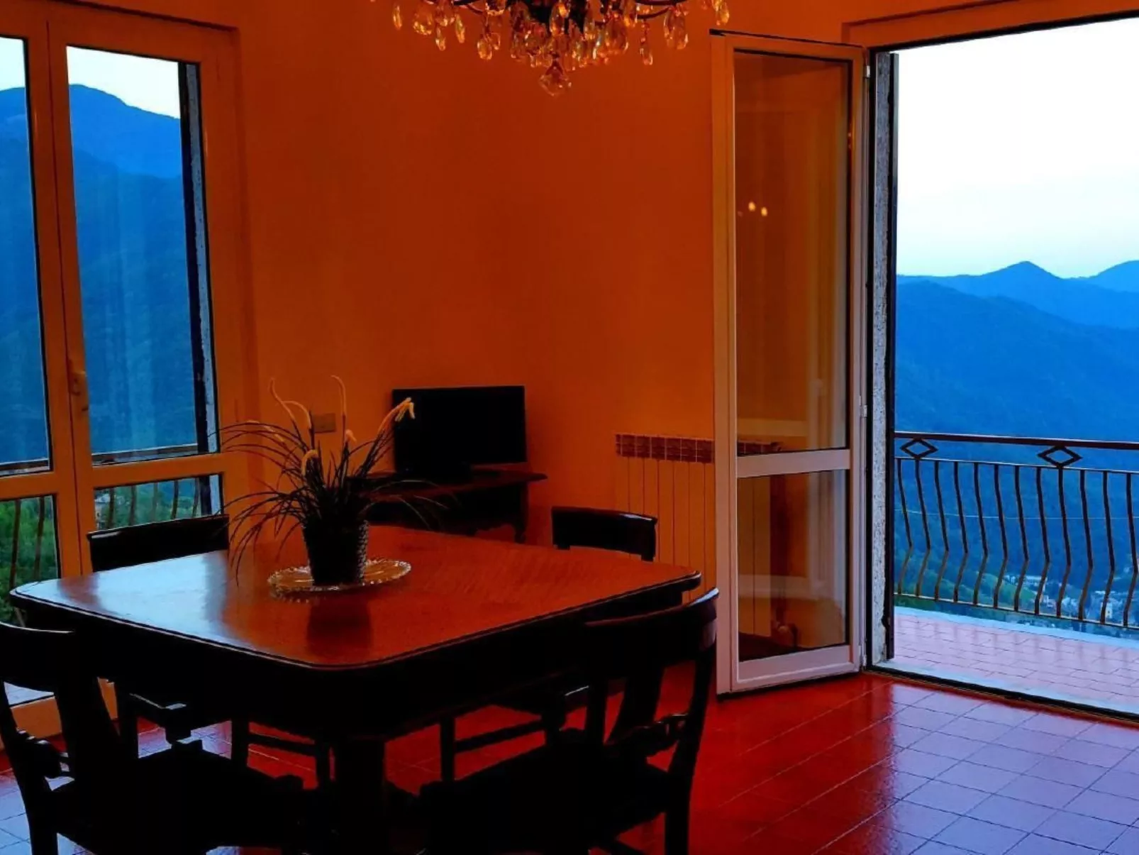 Panoramahaus zwischen den Cinque Terre und Portofino-Inside