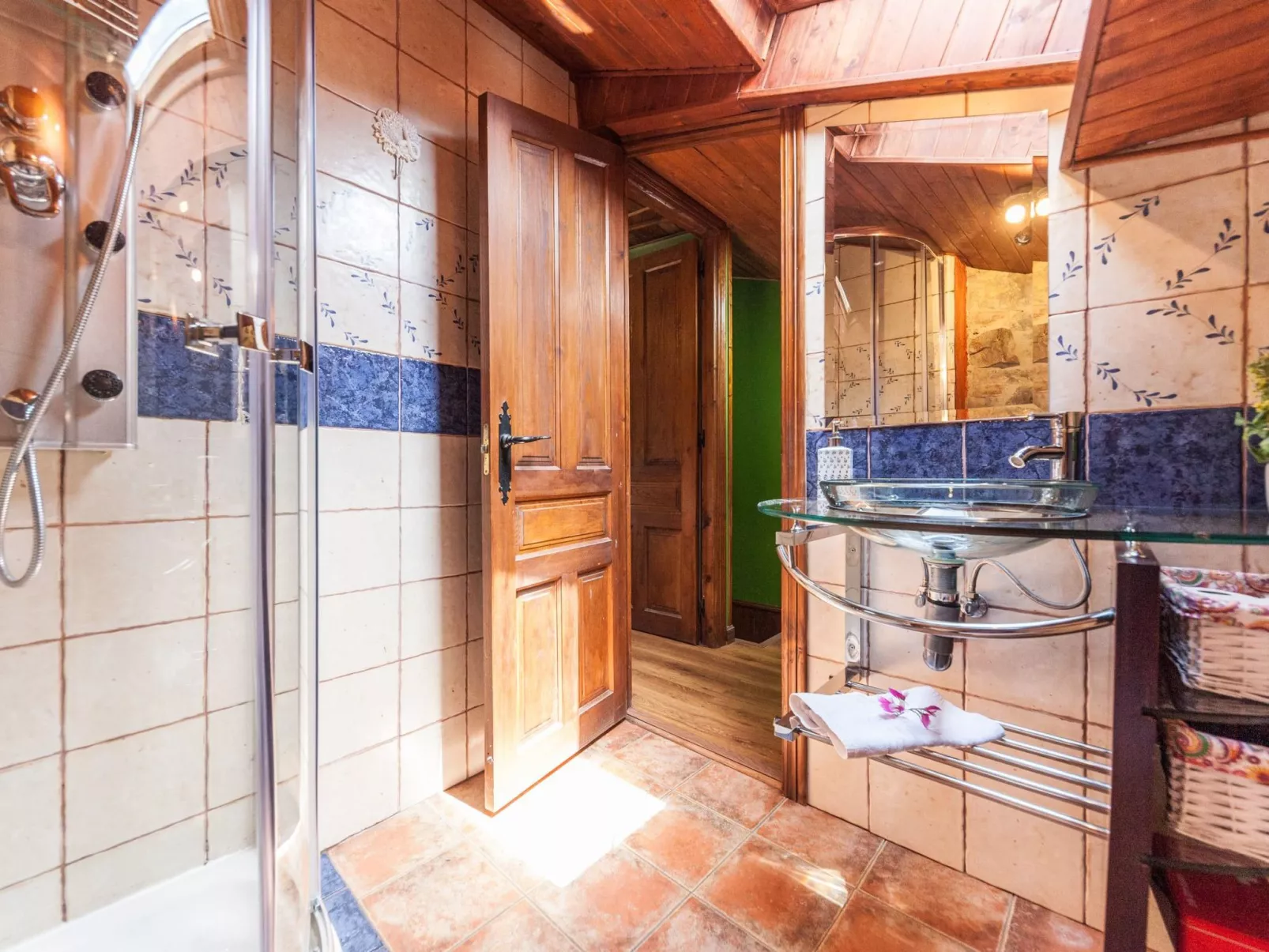 Montegrande, Berghaus in idyllischer Lage-Image-tags.info