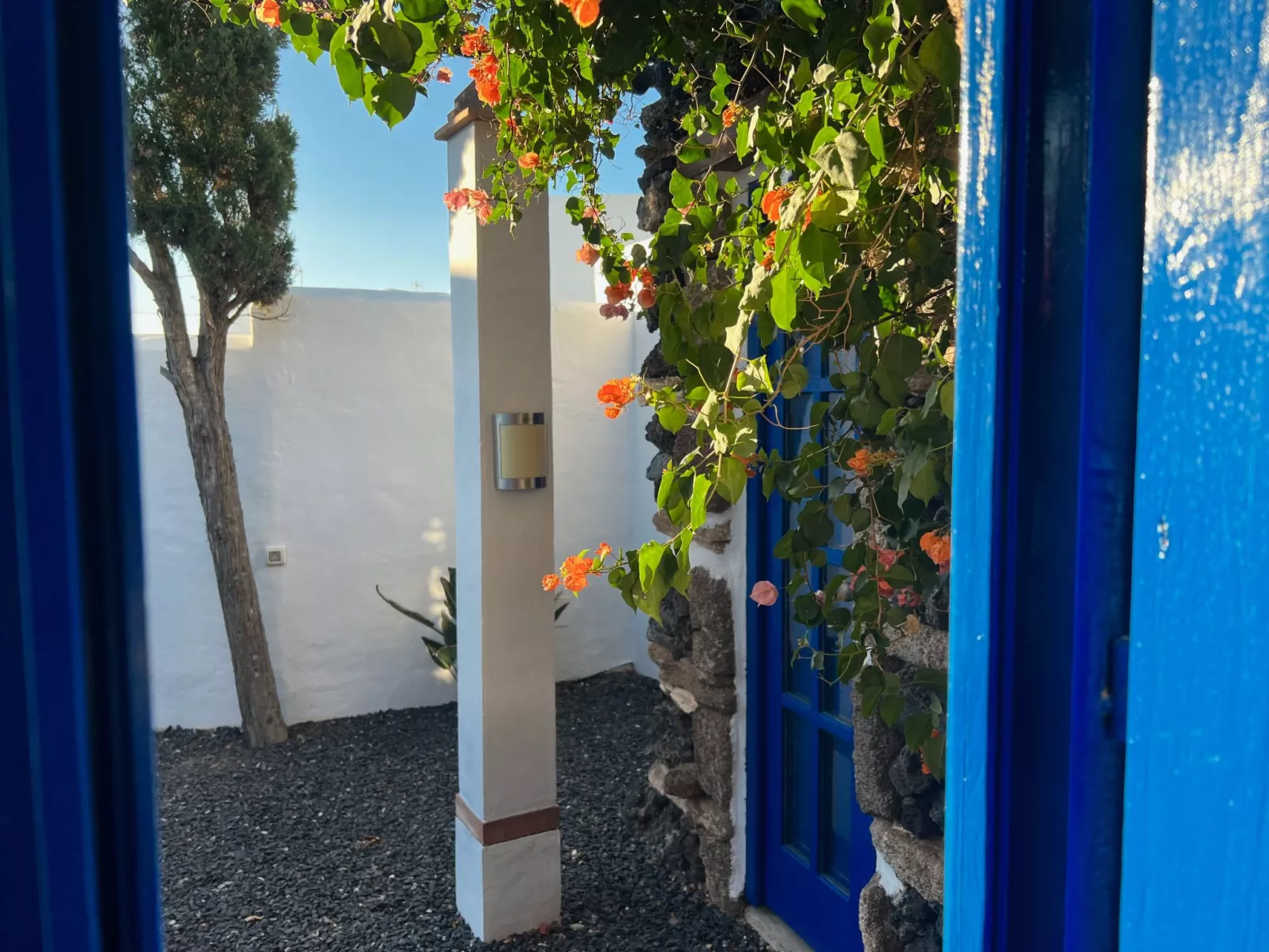 Schön eingerichtetes Bauernhaus - La Finca Yazmina-Outside