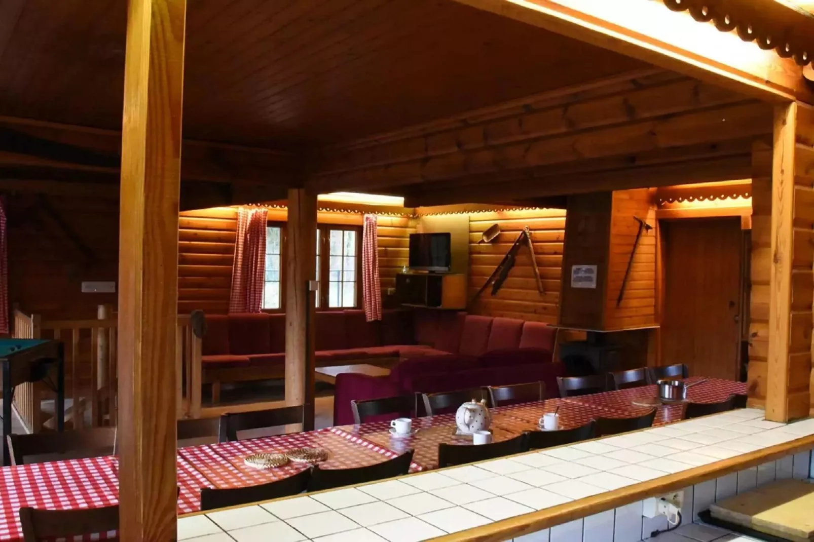 Chalet Finlandais-Dining room