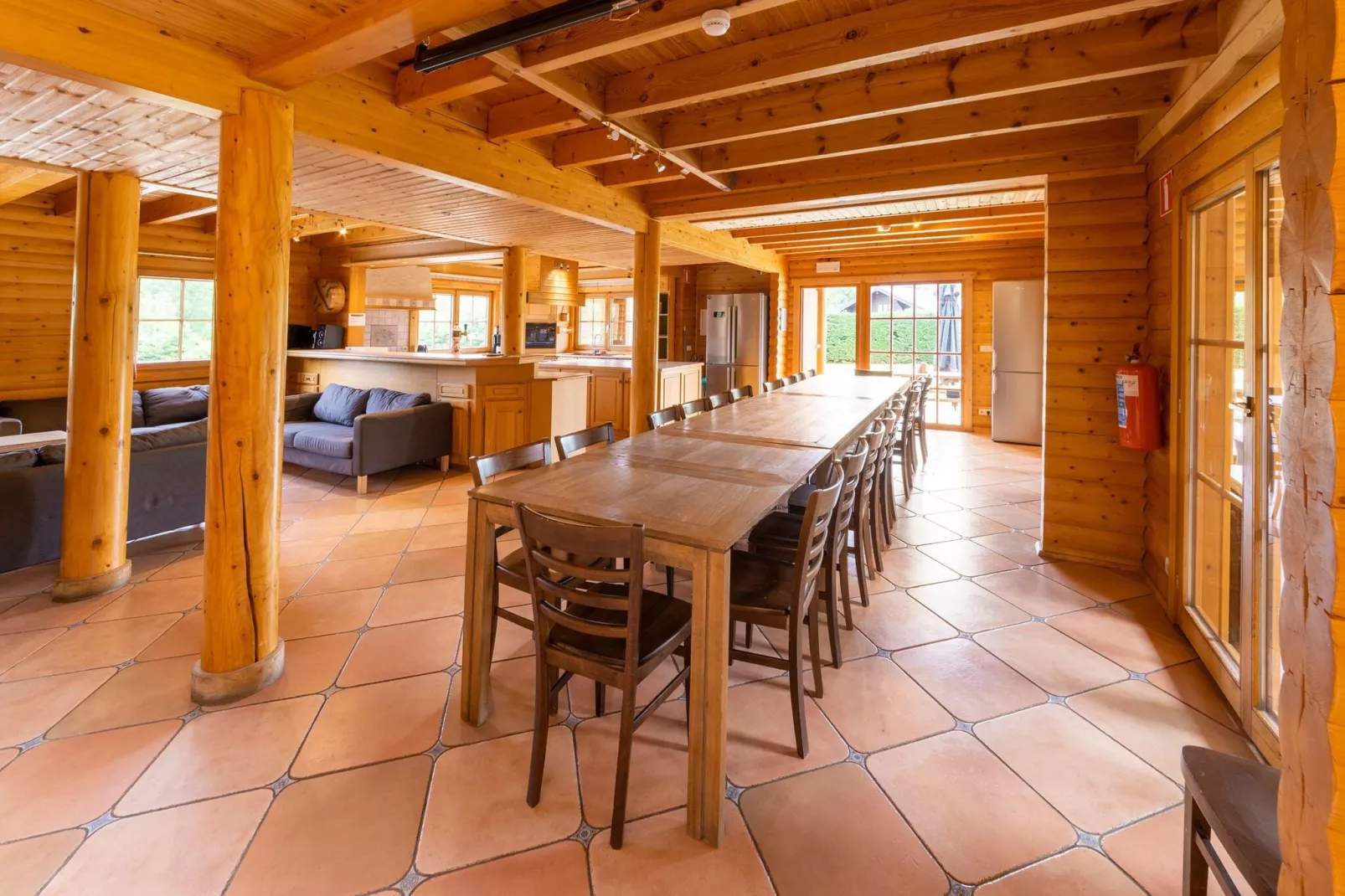 Chalet Californien-Dining room