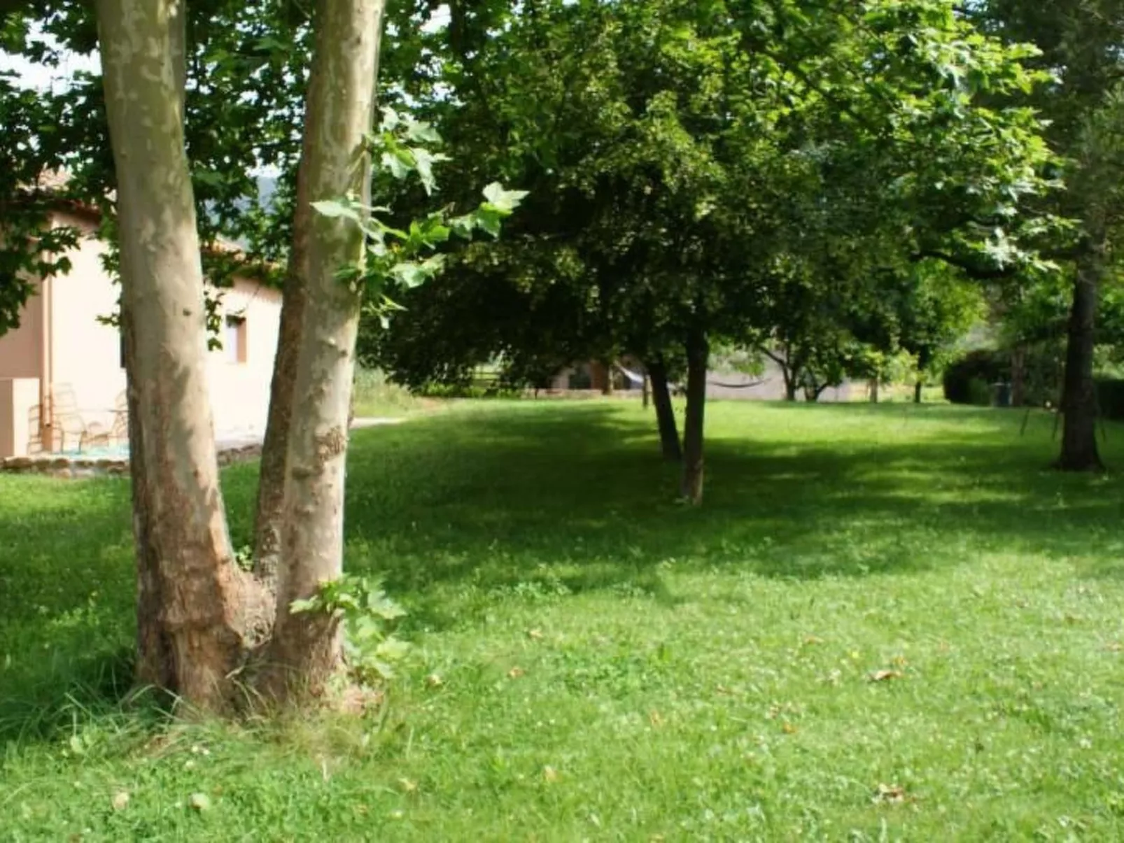 Wohnung El Graner mit großer Fensterfront-Outside