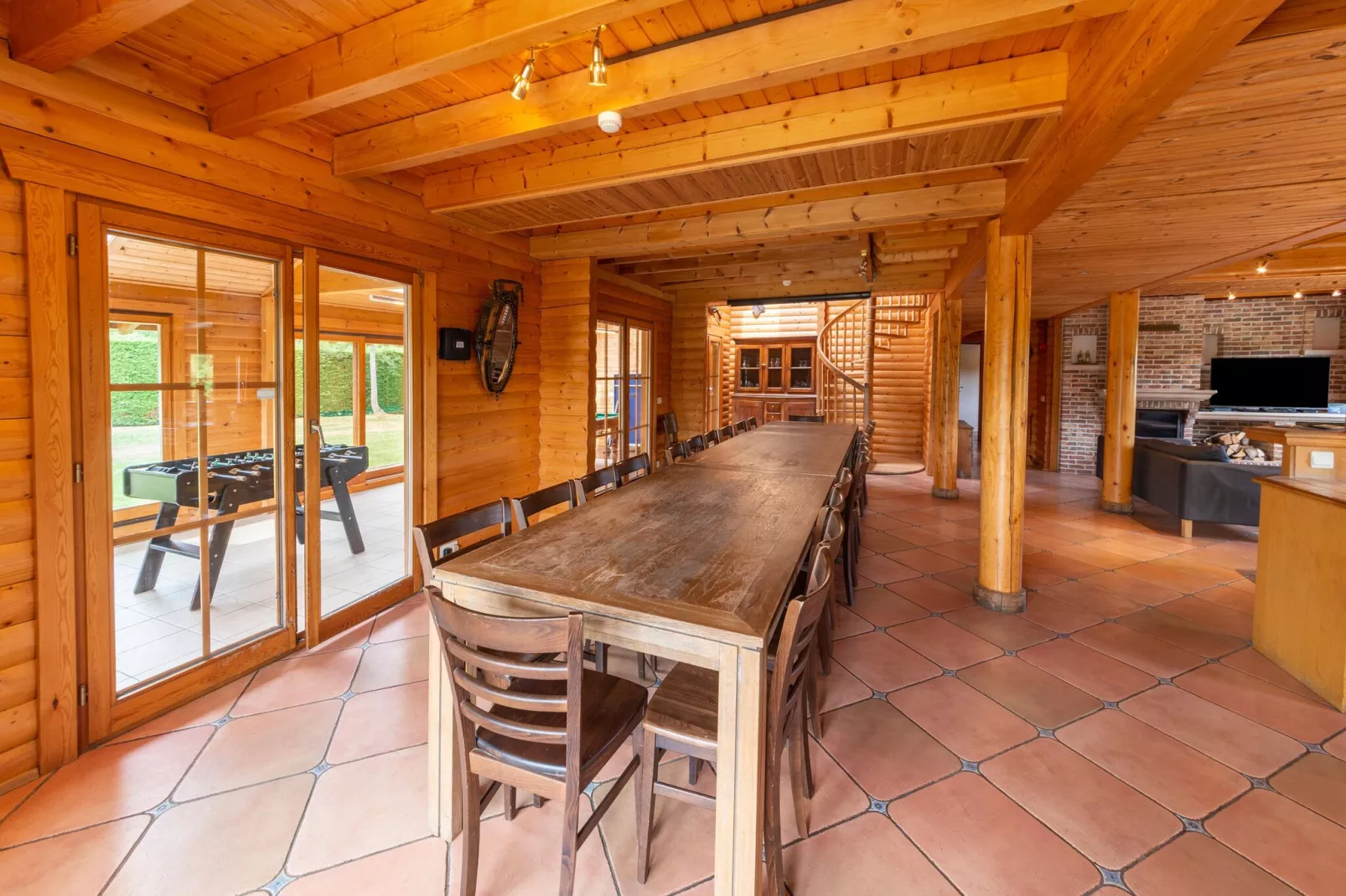 Chalet Californien-Dining room