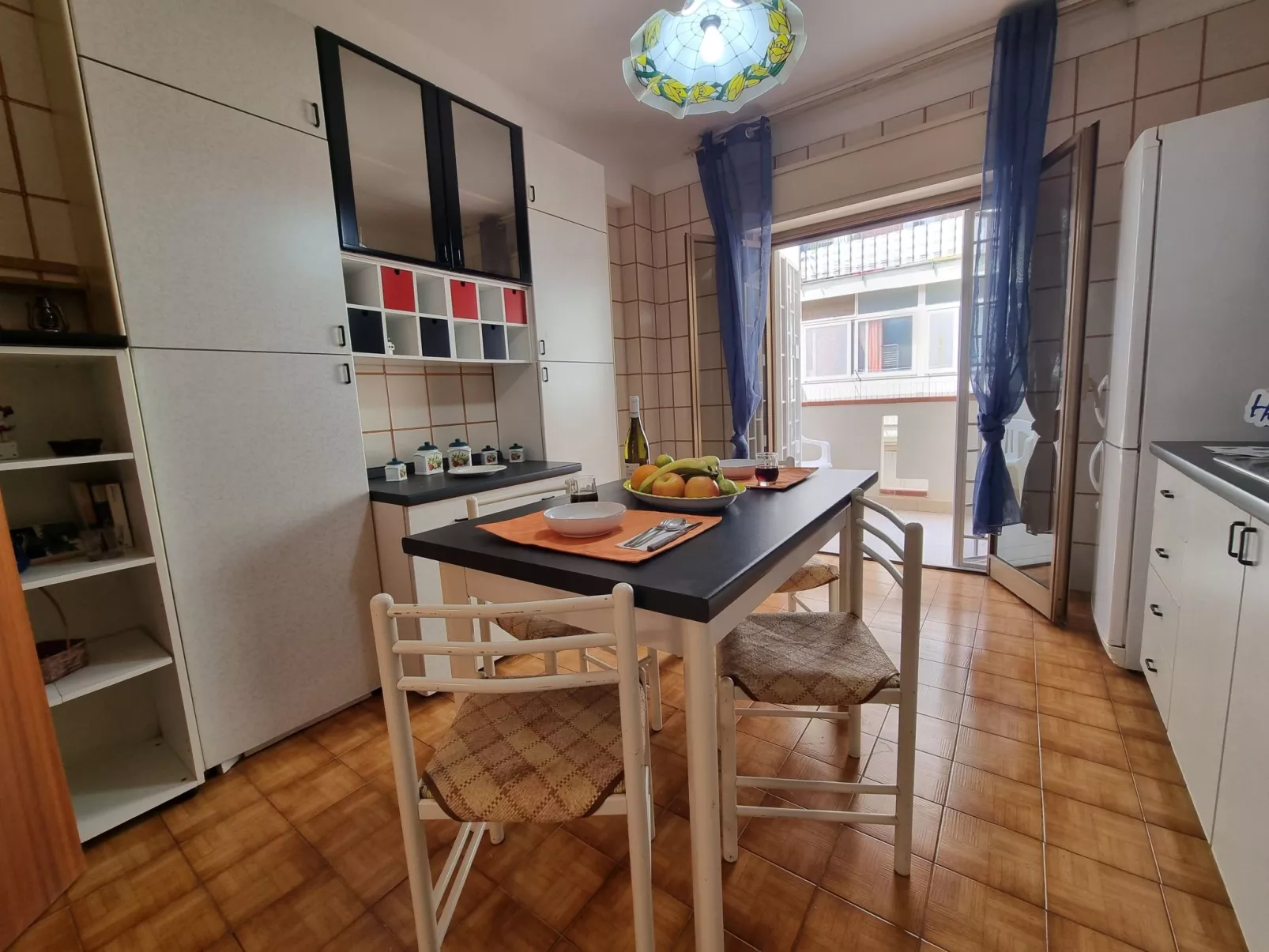 Für 4 Personen ca. 61 m&sup2; in Isola delle Femmine, Sizilien (Nordküste von S-Inside