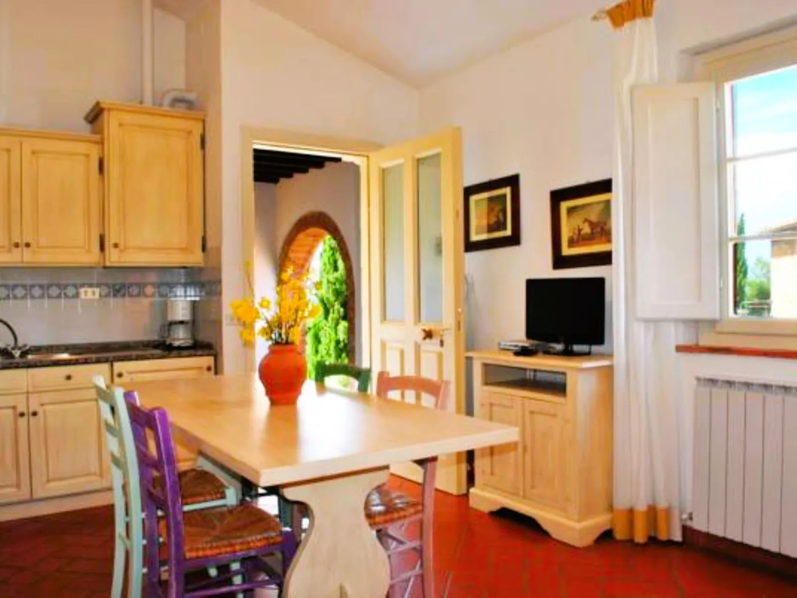 Drei-Zimmer-Wohnungen Borgo Collelungo, erster Stock-Inside