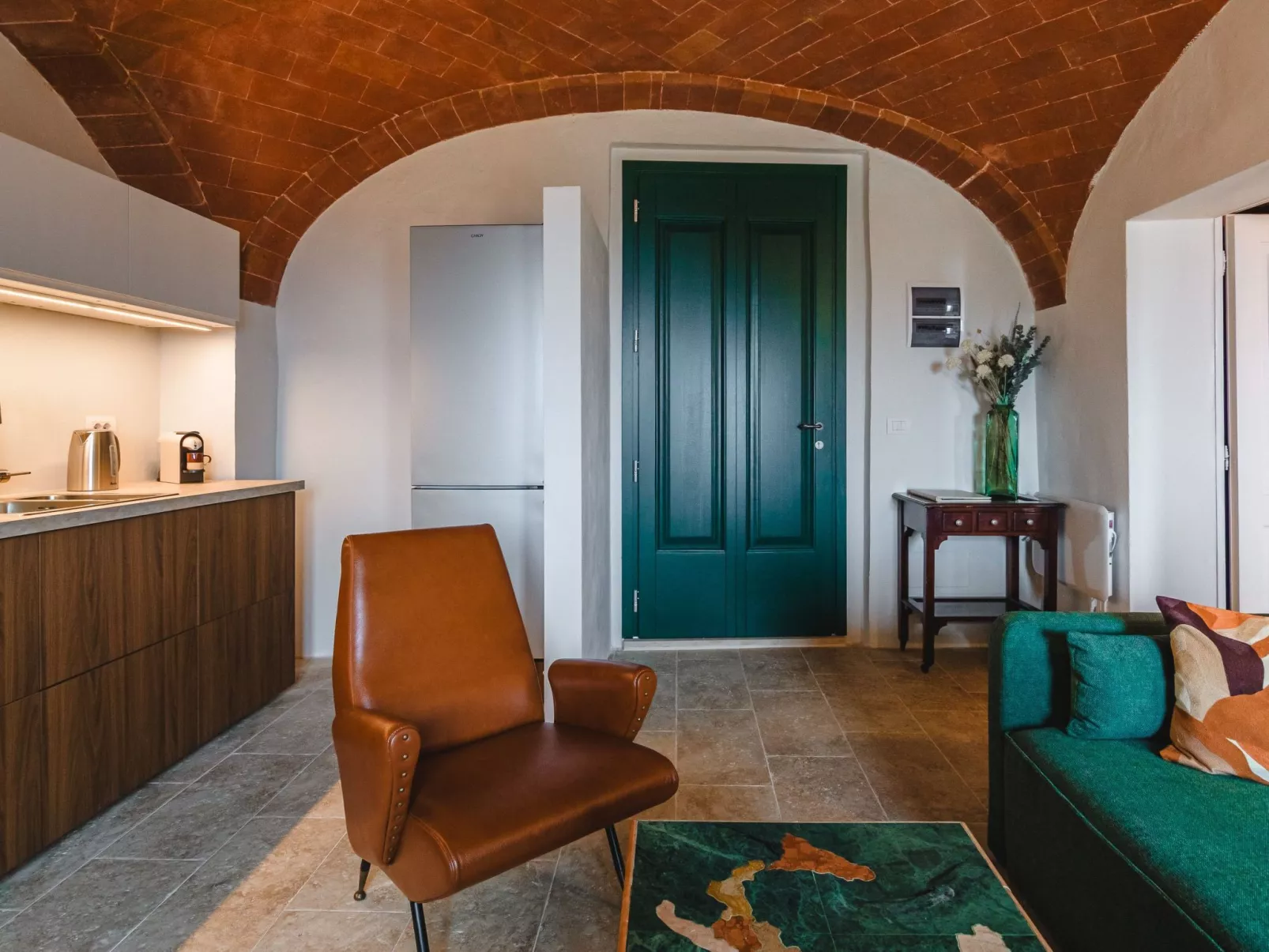 Toskanisches Apartment mit Gewölbedecken und Terrasse-Inside