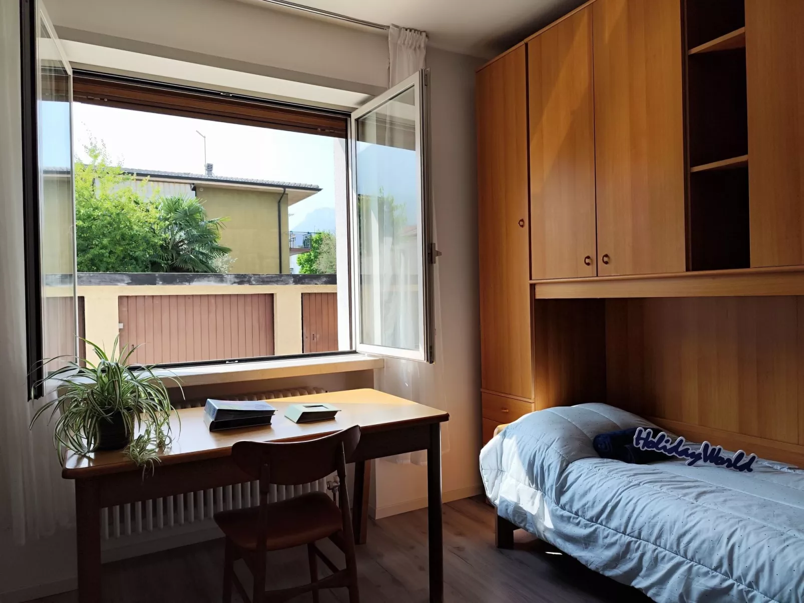 Komfort auf der Bergseite bei Holiday World-Inside