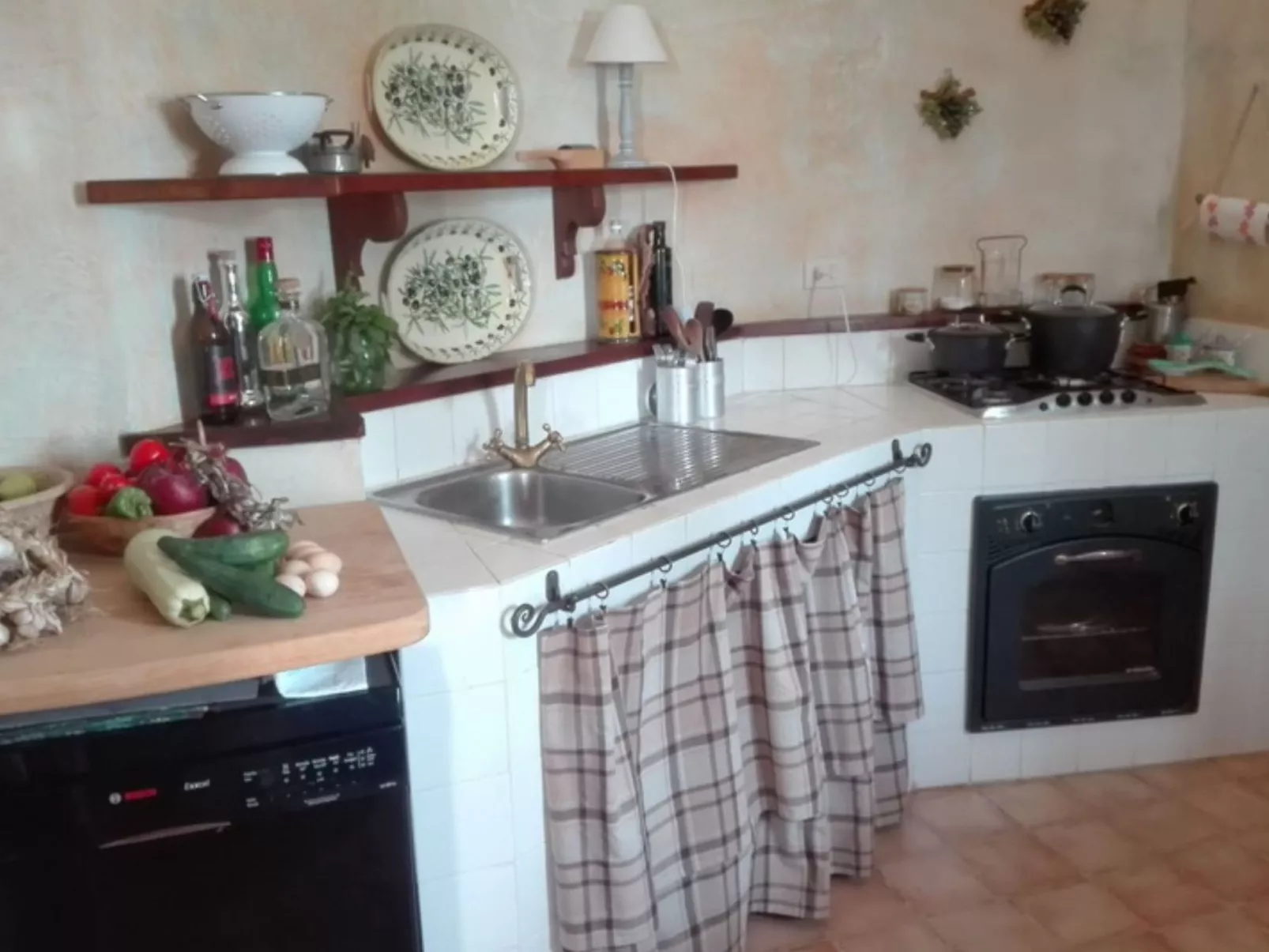 Wunderschöne Villa dei Feaci mit Pool-Inside