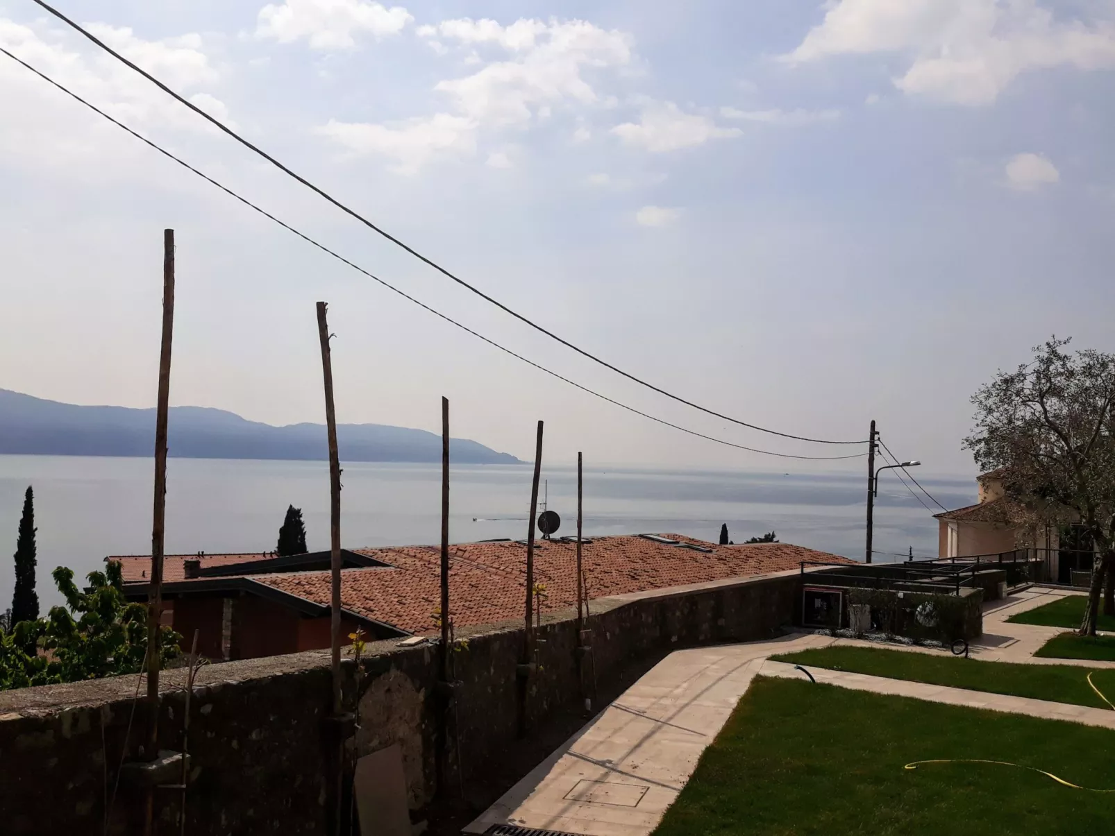 Anwesen "Dany" mit Blick aufs Wasser-Image-tags.info