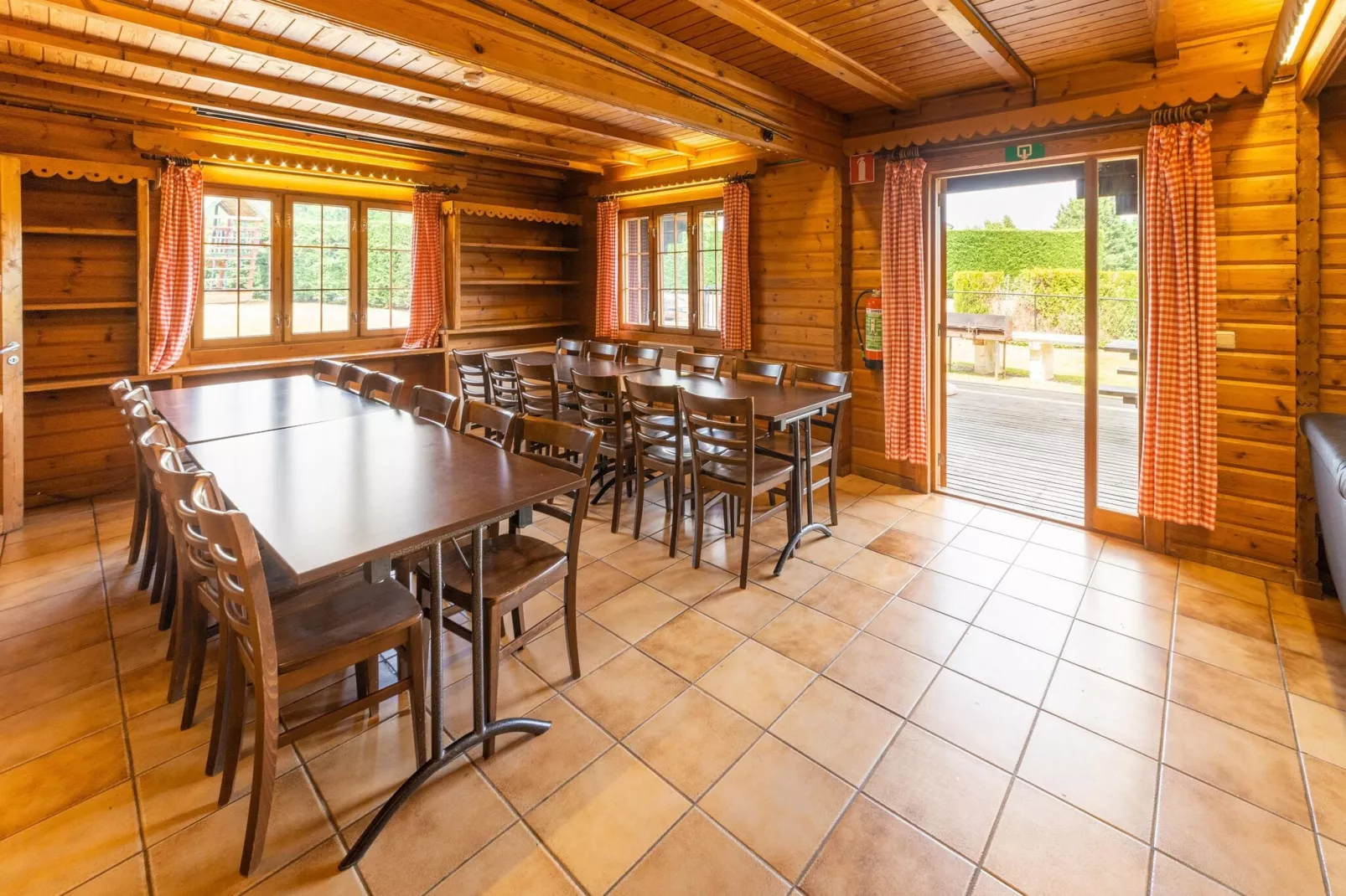 Chalet Suisse-Dining room