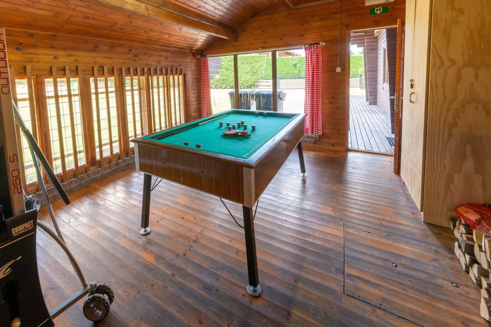 Chalet Suisse-Recreation room