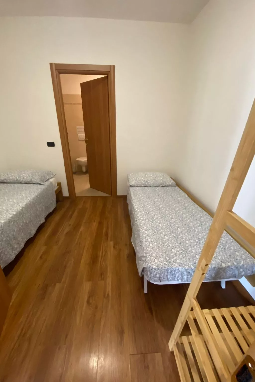 Mit Blick auf den Comer See-Dedans