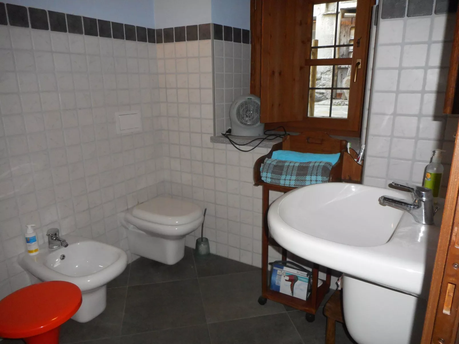 Mit Bergblick-Drinnen