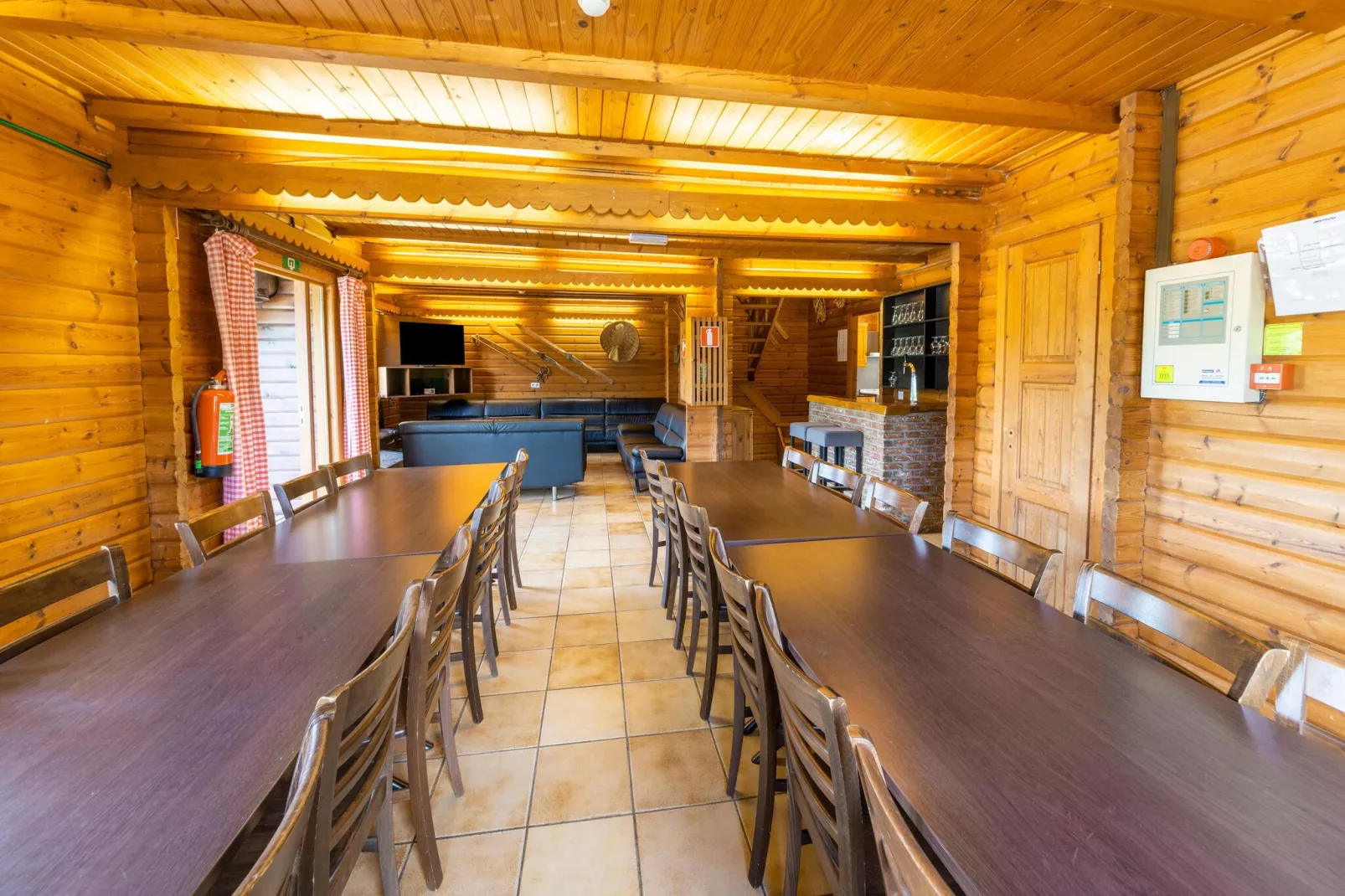 Chalet Suisse-Dining room