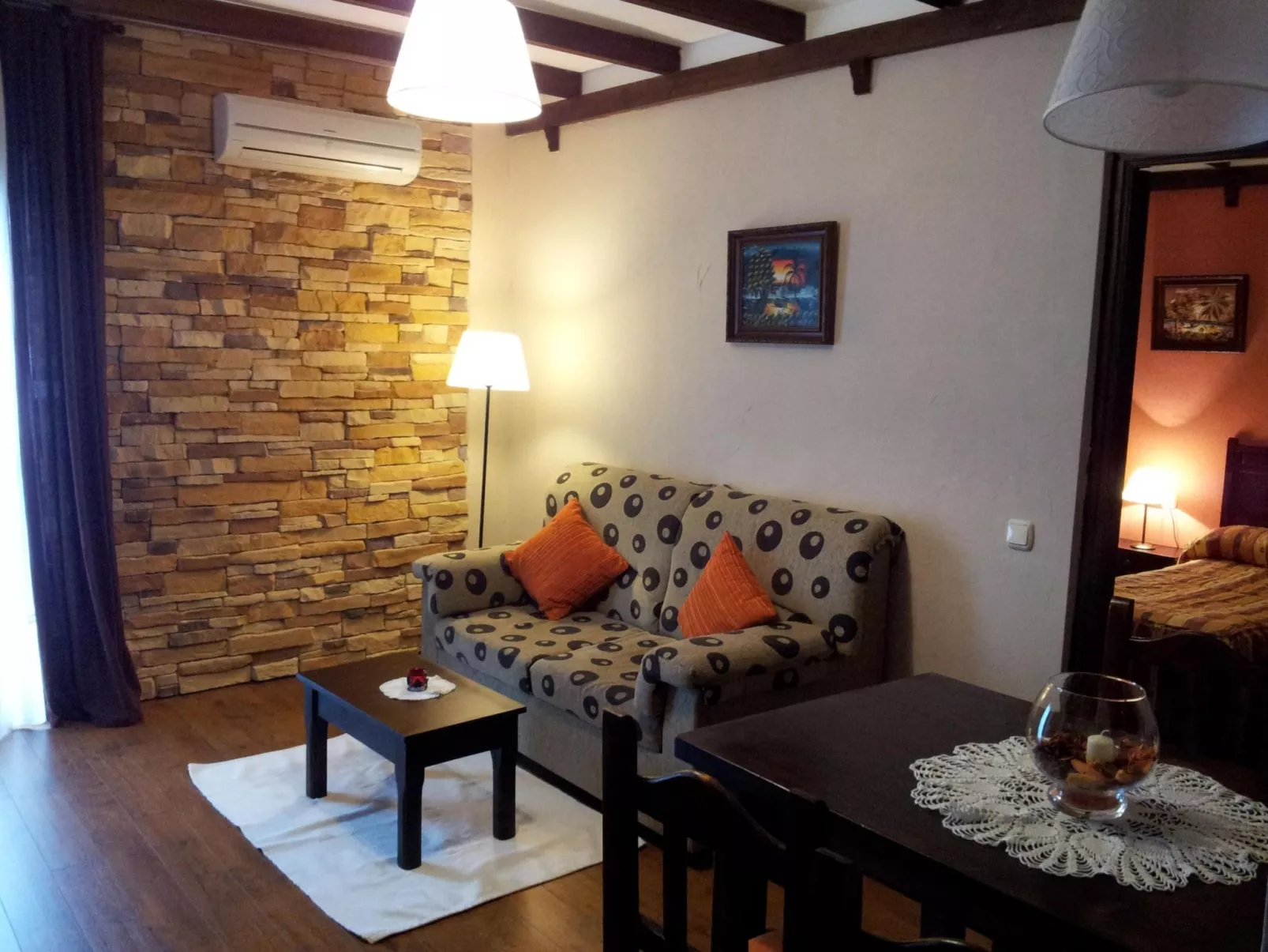 Wohnung in Sotoserrano mit Terrasse und Garten-Inside