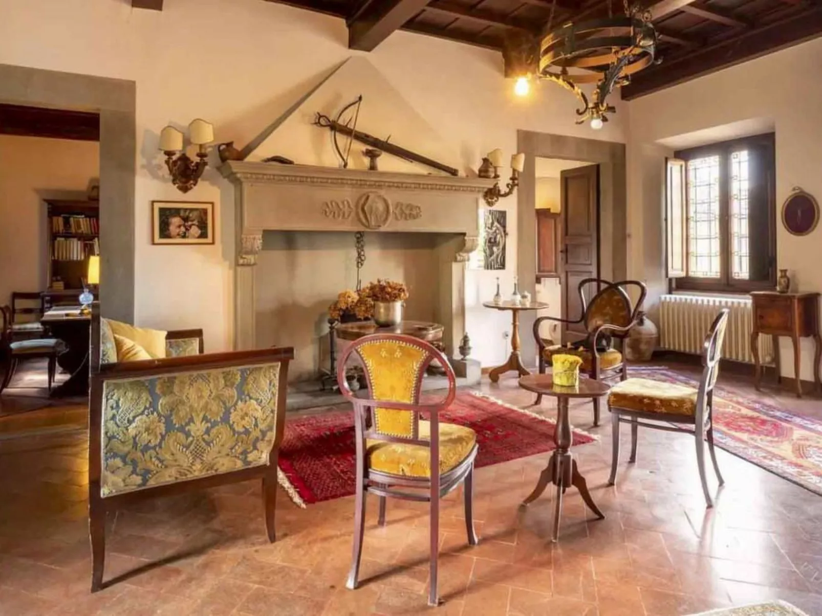 Wunderschöne Villa mit atemberaubender Aussicht und privatem Pool-Inside