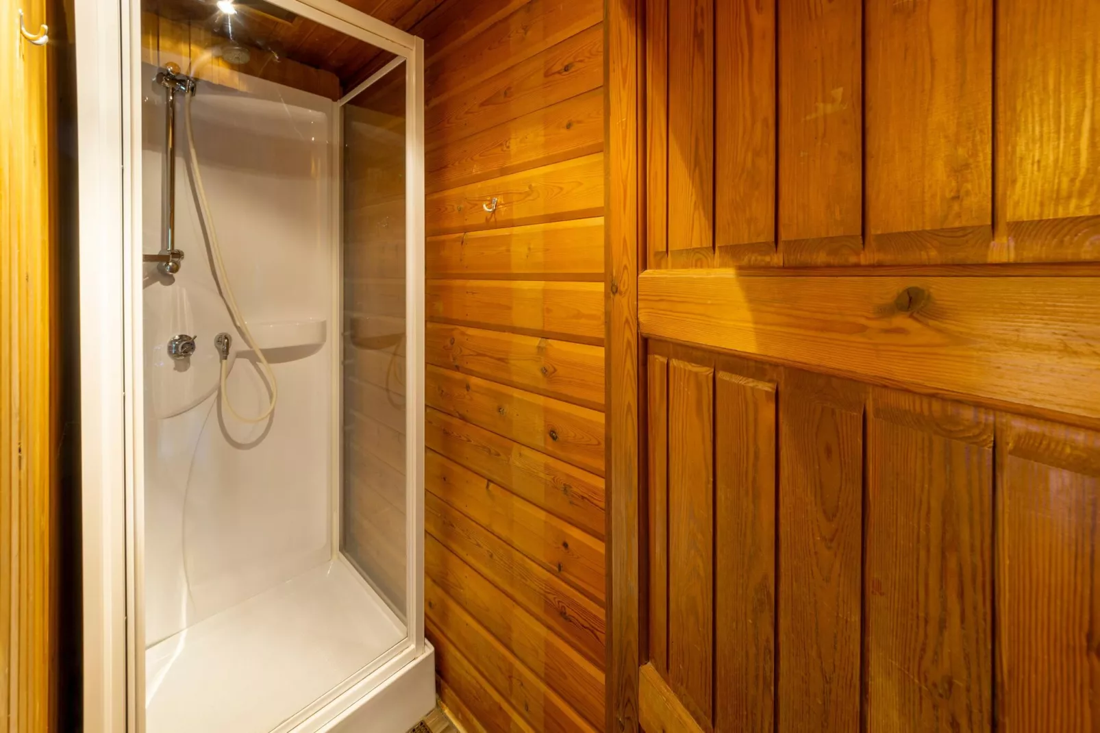 Chalet Suisse-Bathroom