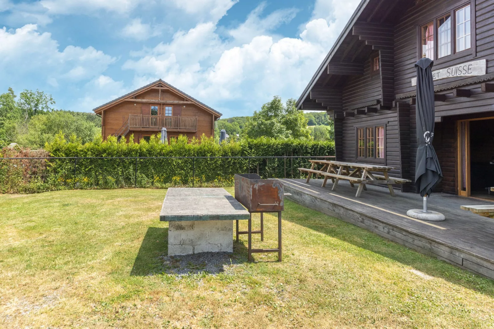 Chalet Suisse-Gardens summer