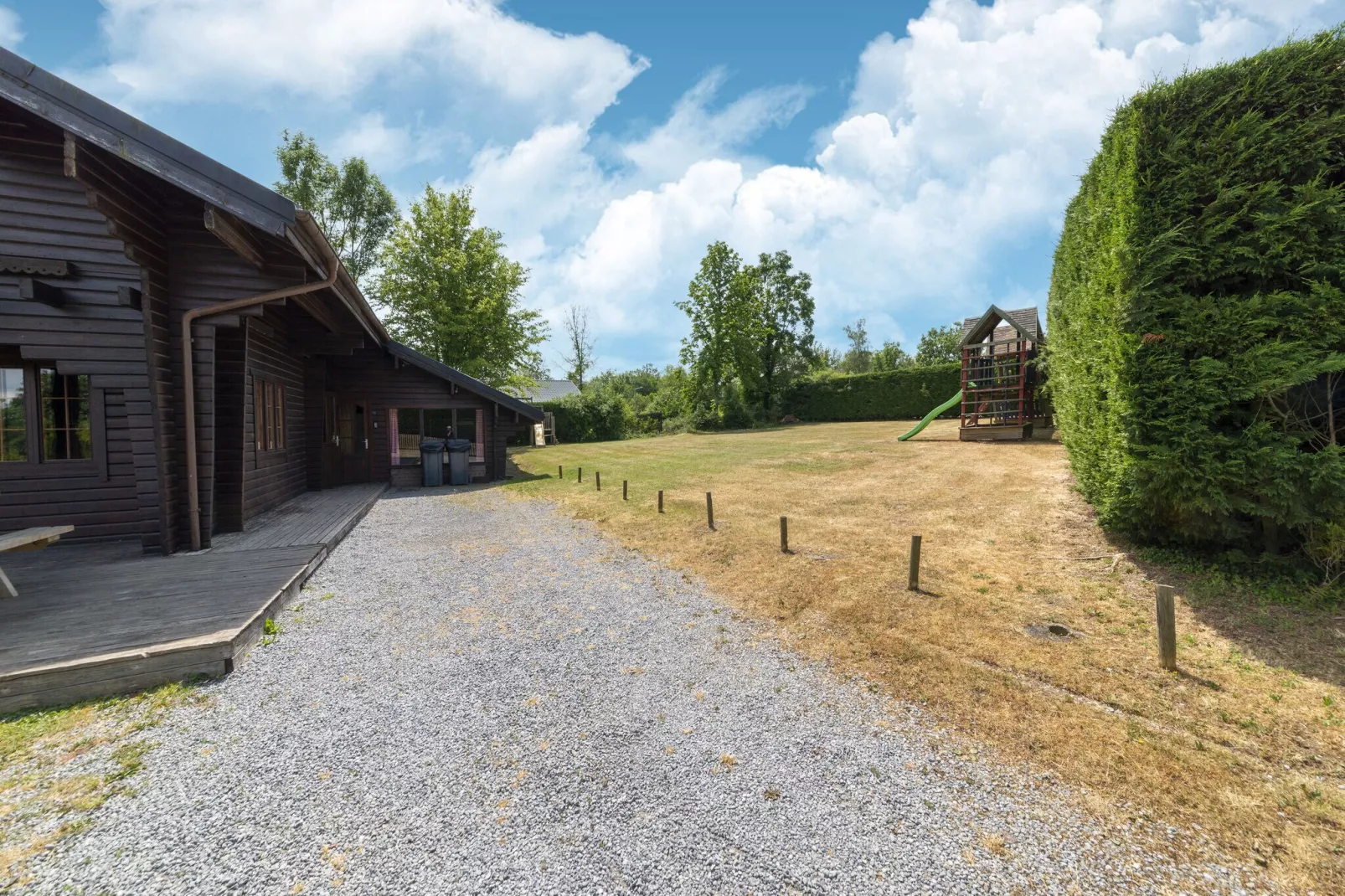 Chalet Suisse-Gardens summer