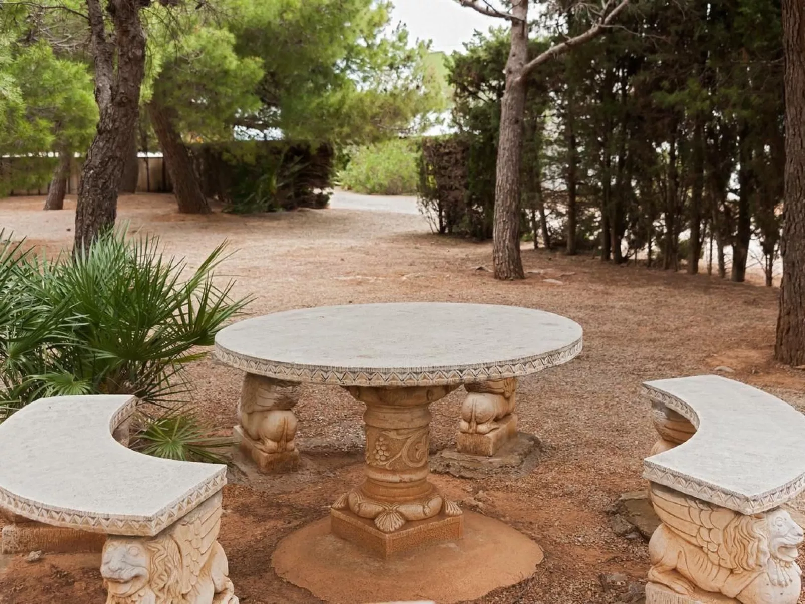 Mit Blick auf das Wasser-Dehors